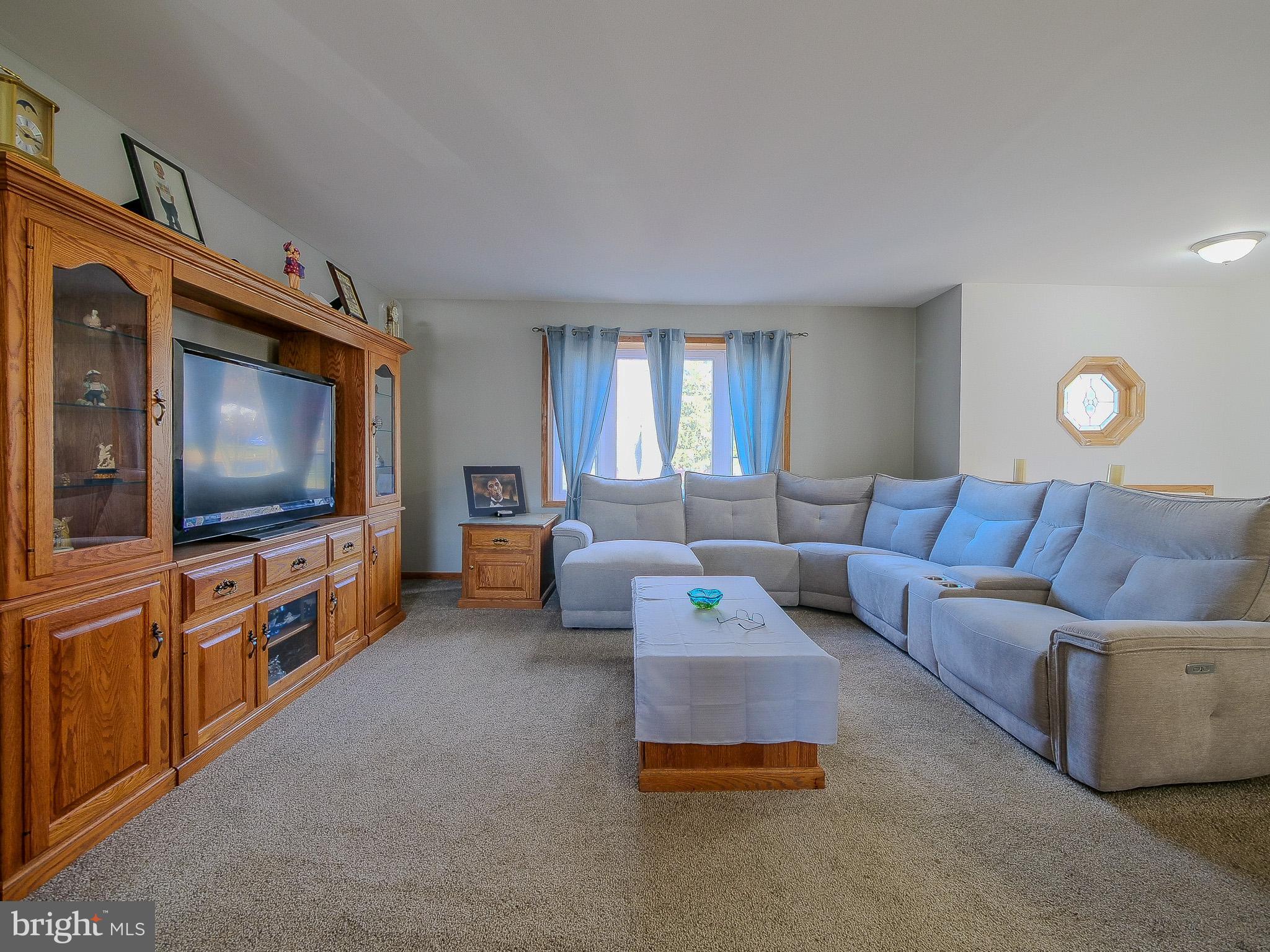 325 Willowbrook Rd