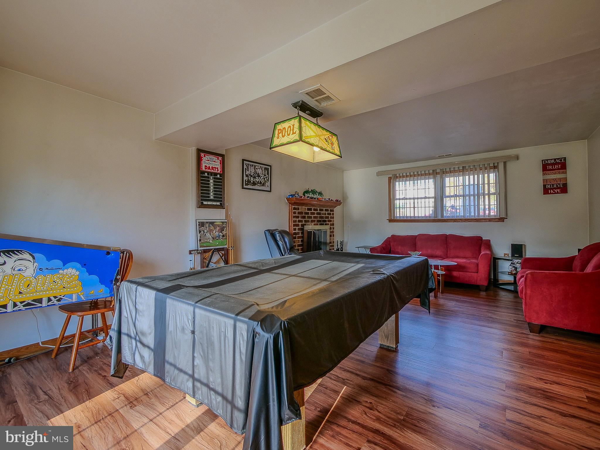 325 Willowbrook Rd