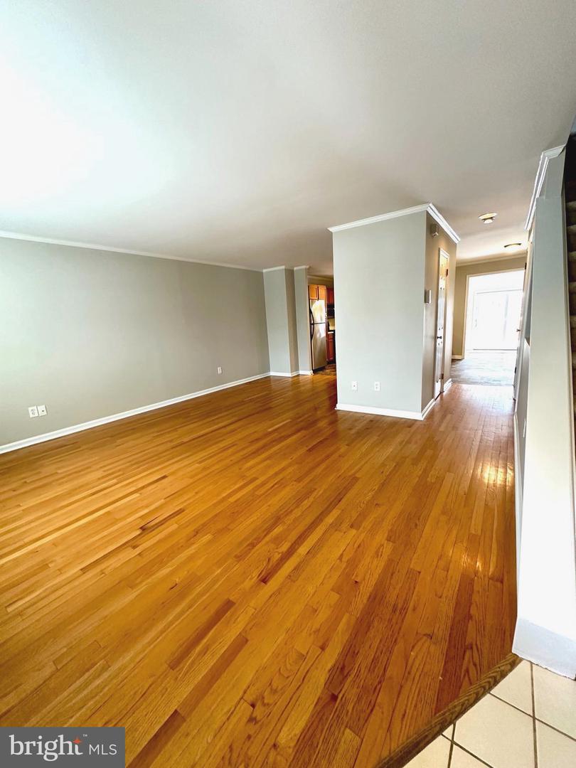 41 VICTORIA DR
