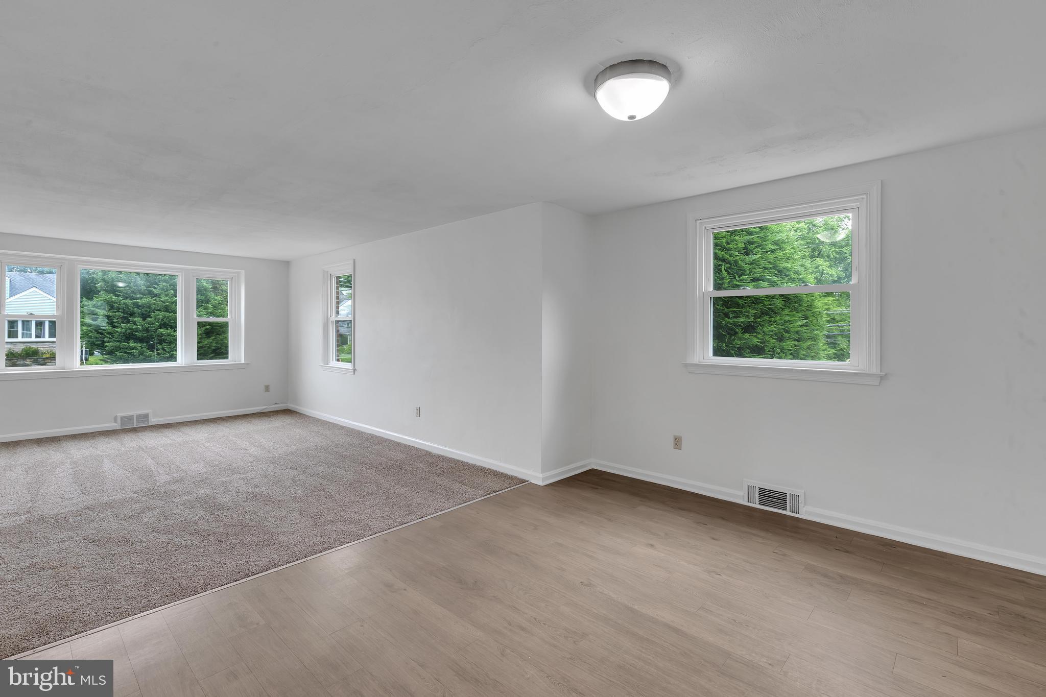 2 Fairhill Rd