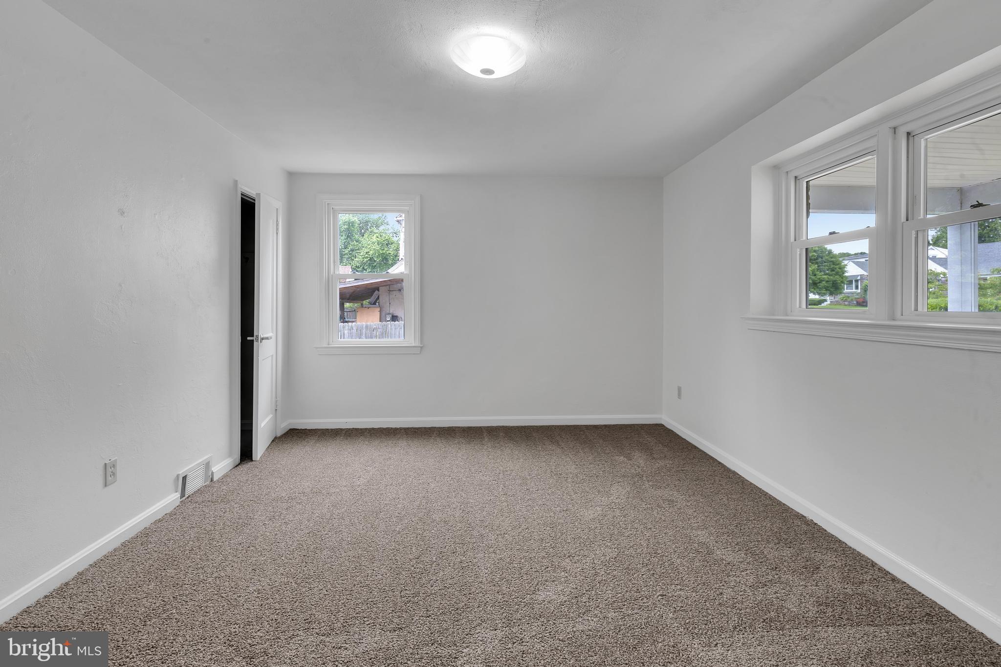 2 Fairhill Rd