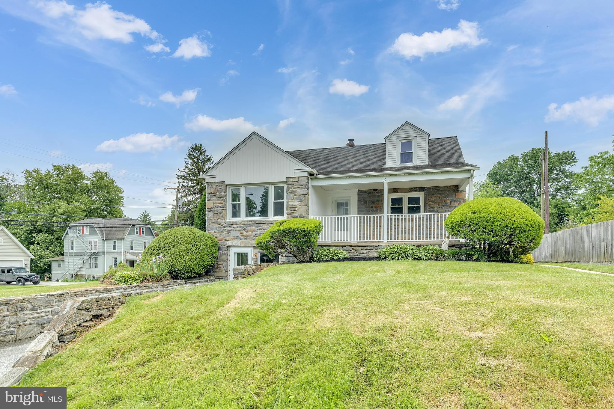2 Fairhill Rd