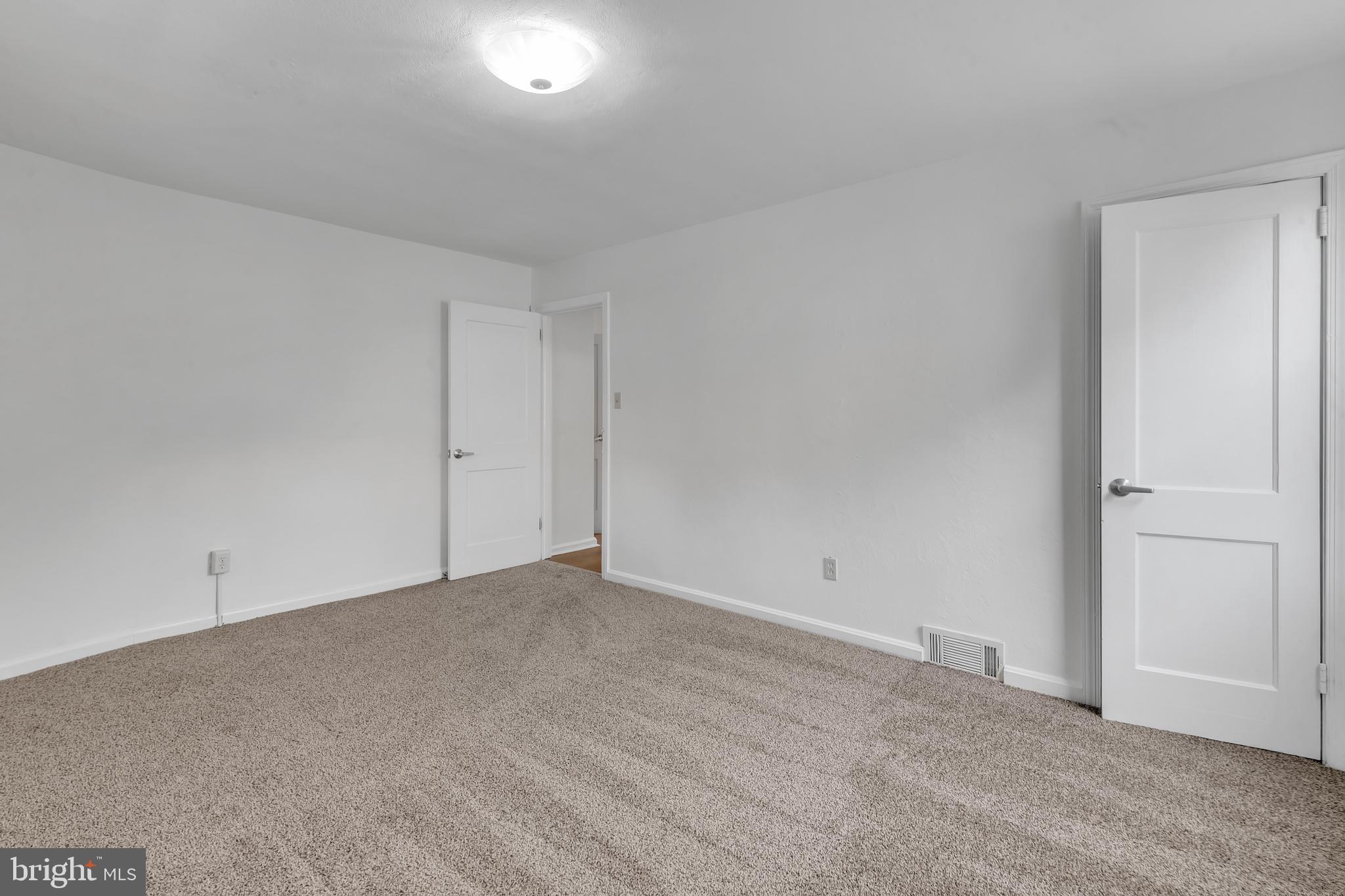 2 Fairhill Rd