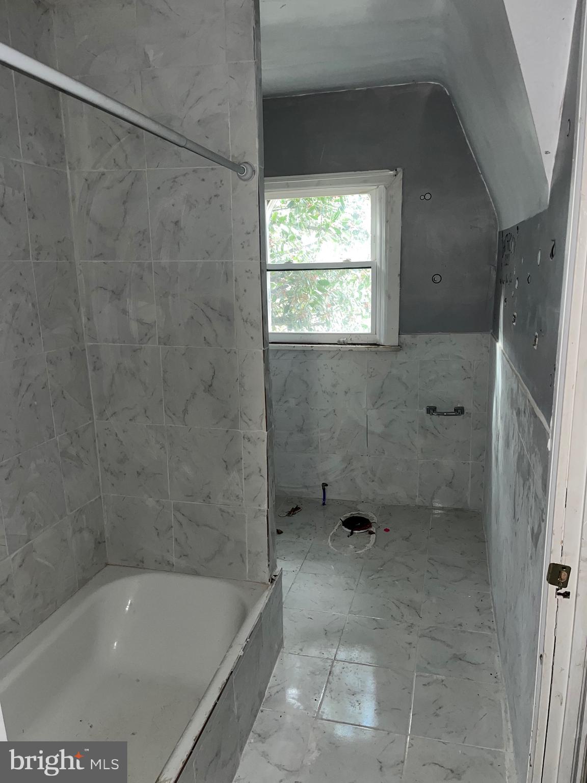1005 Wilde Ave