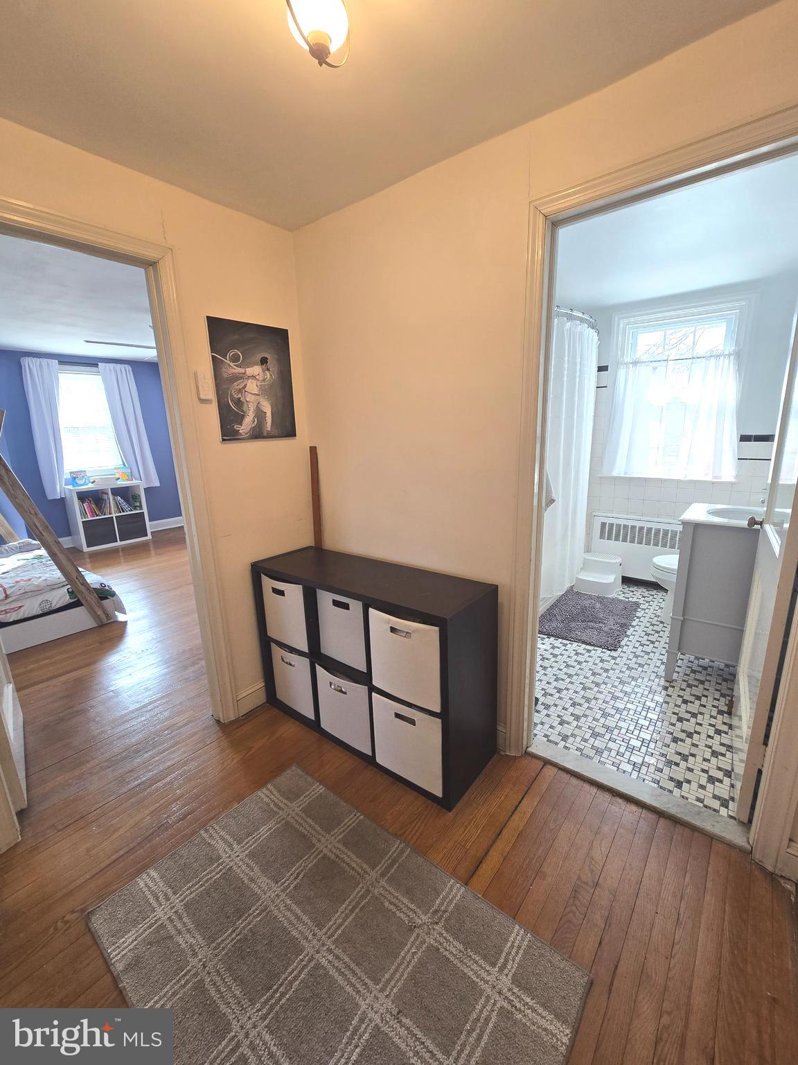8 Chester Ave