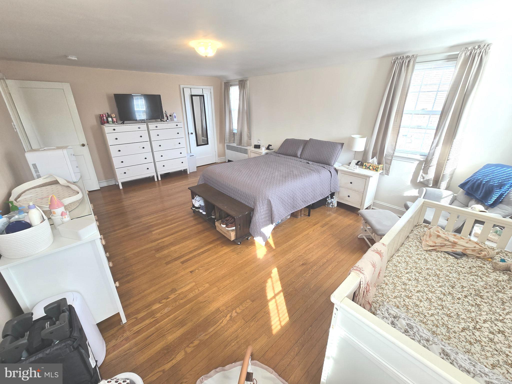 8 Chester Ave