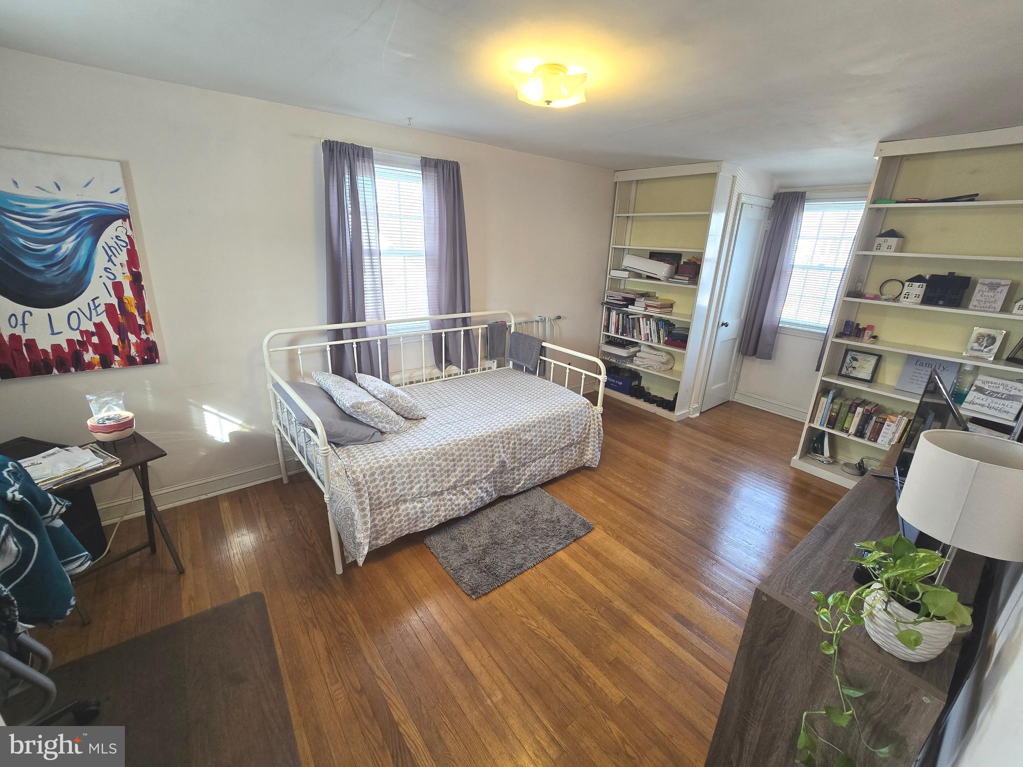 8 Chester Ave