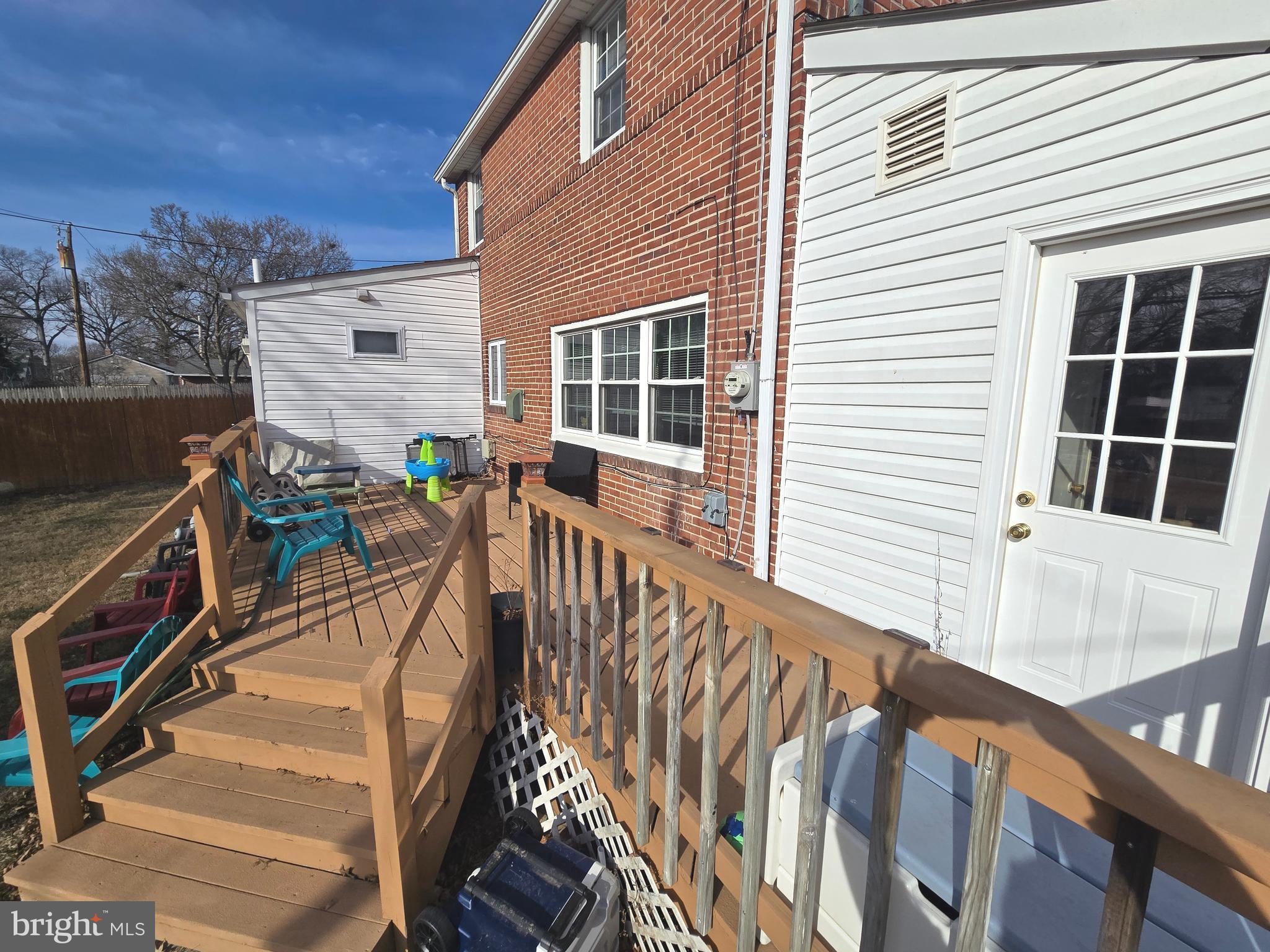 8 Chester Ave