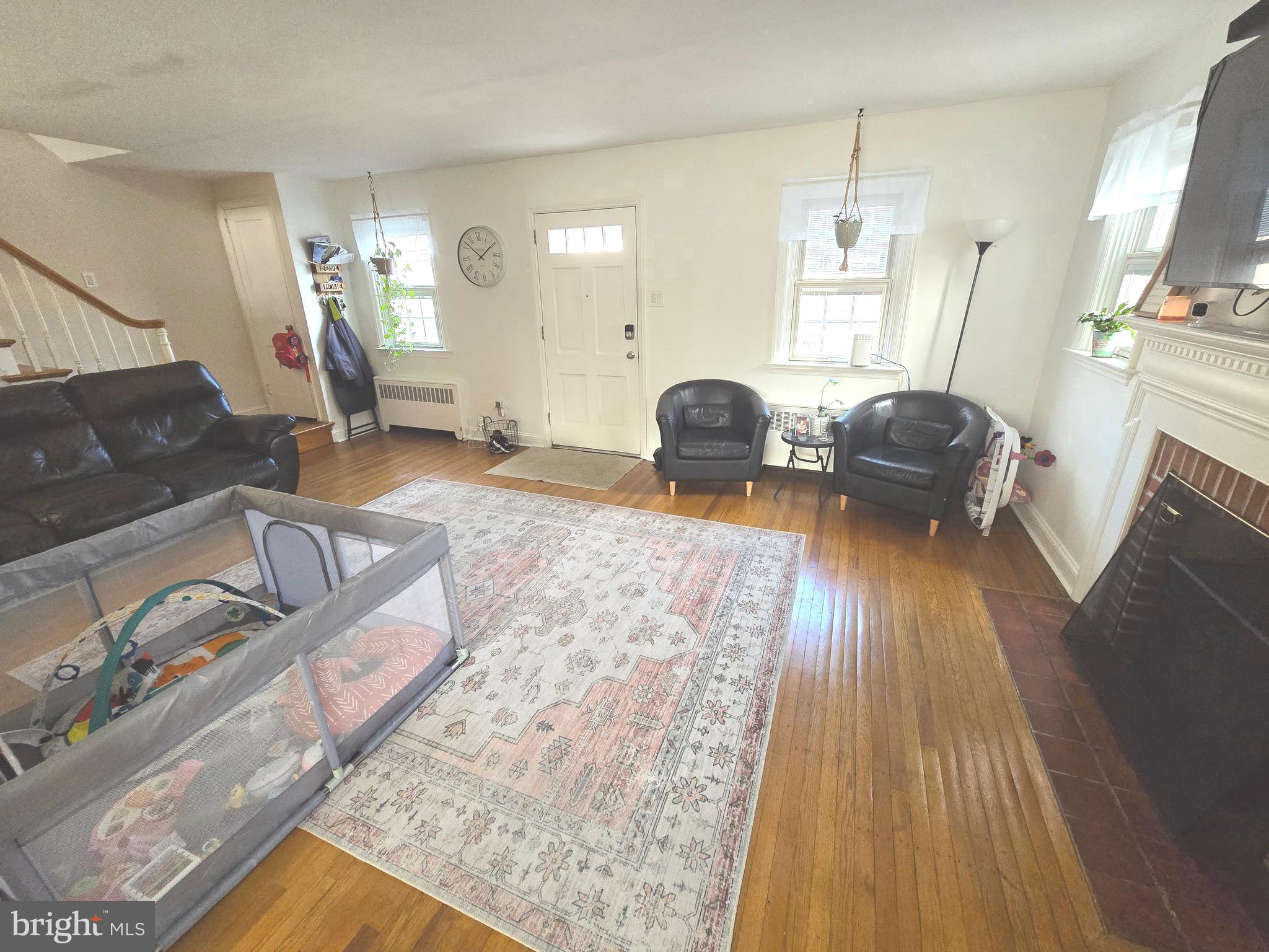 8 Chester Ave