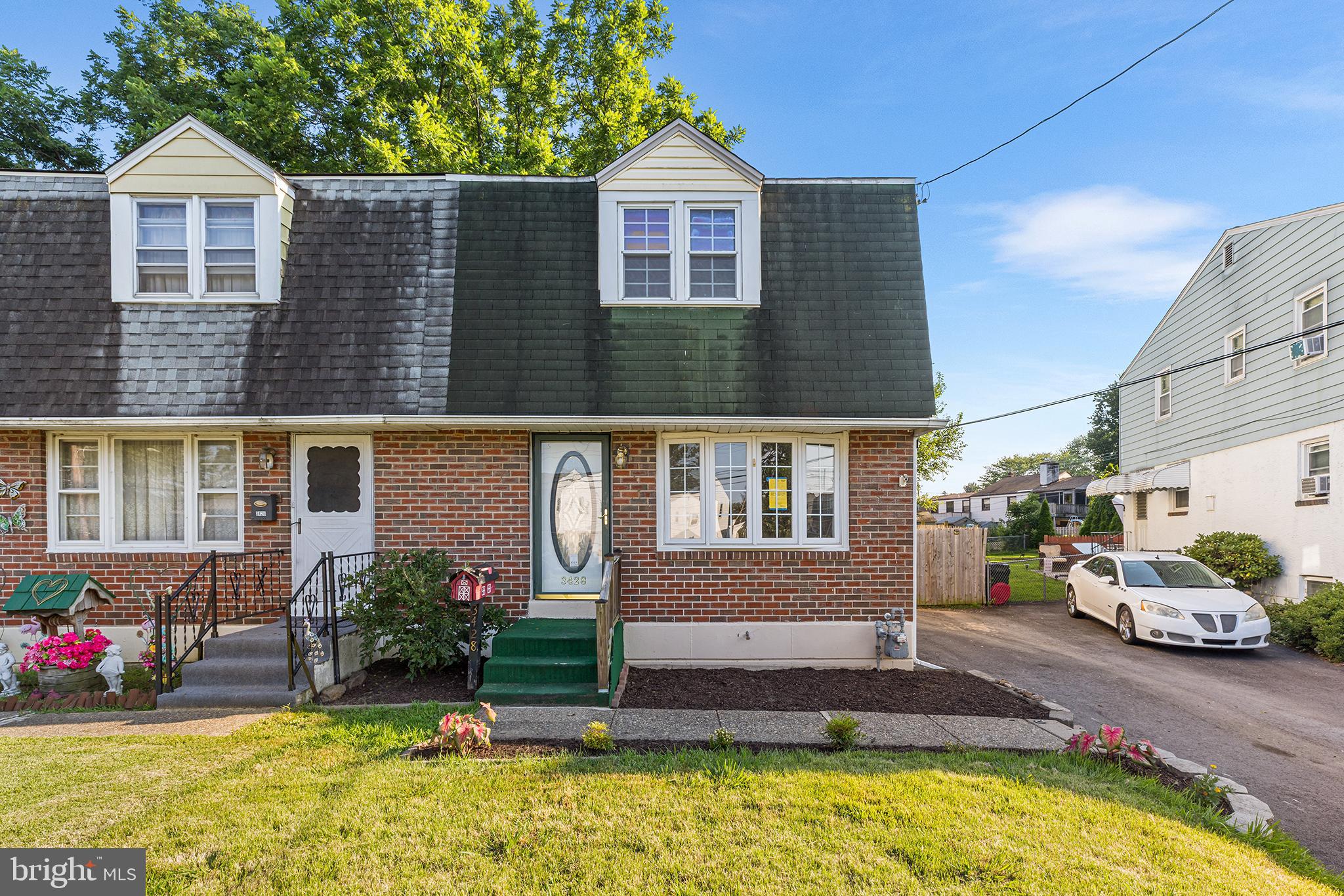 3428 OAK LANE