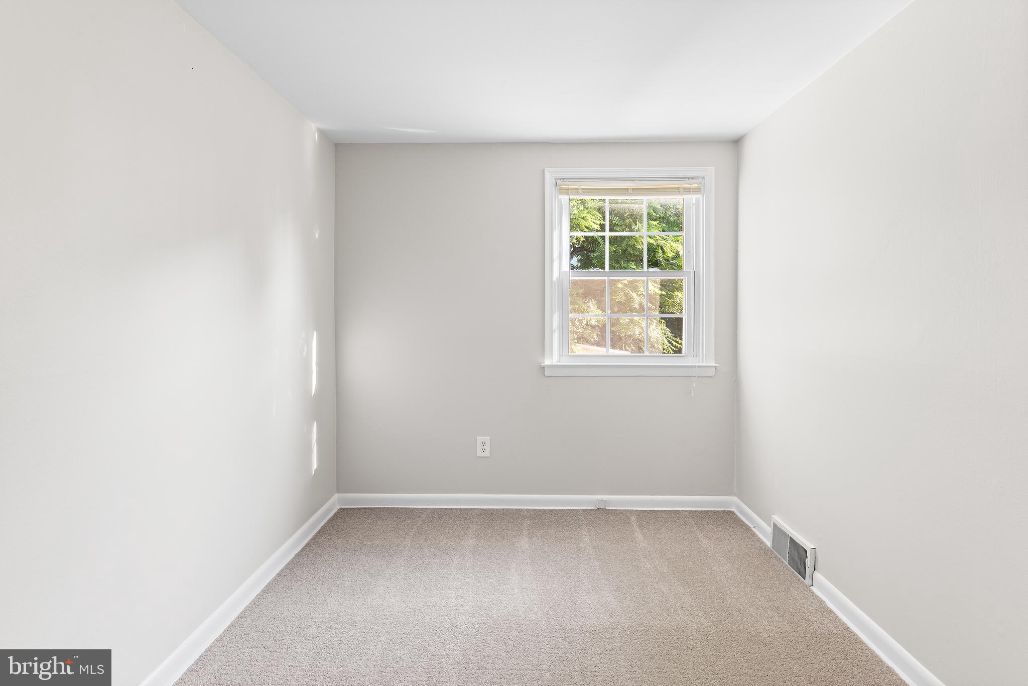 3428 OAK LANE