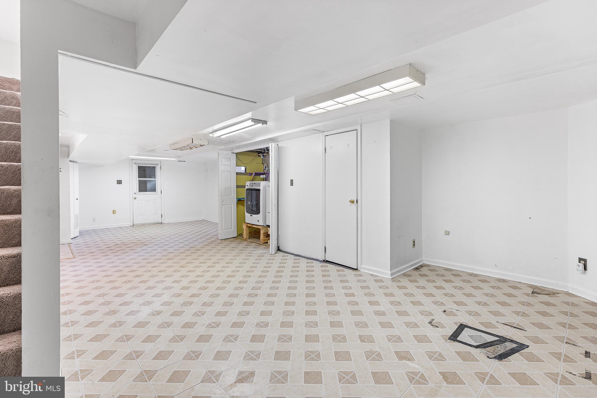 3428 OAK LANE