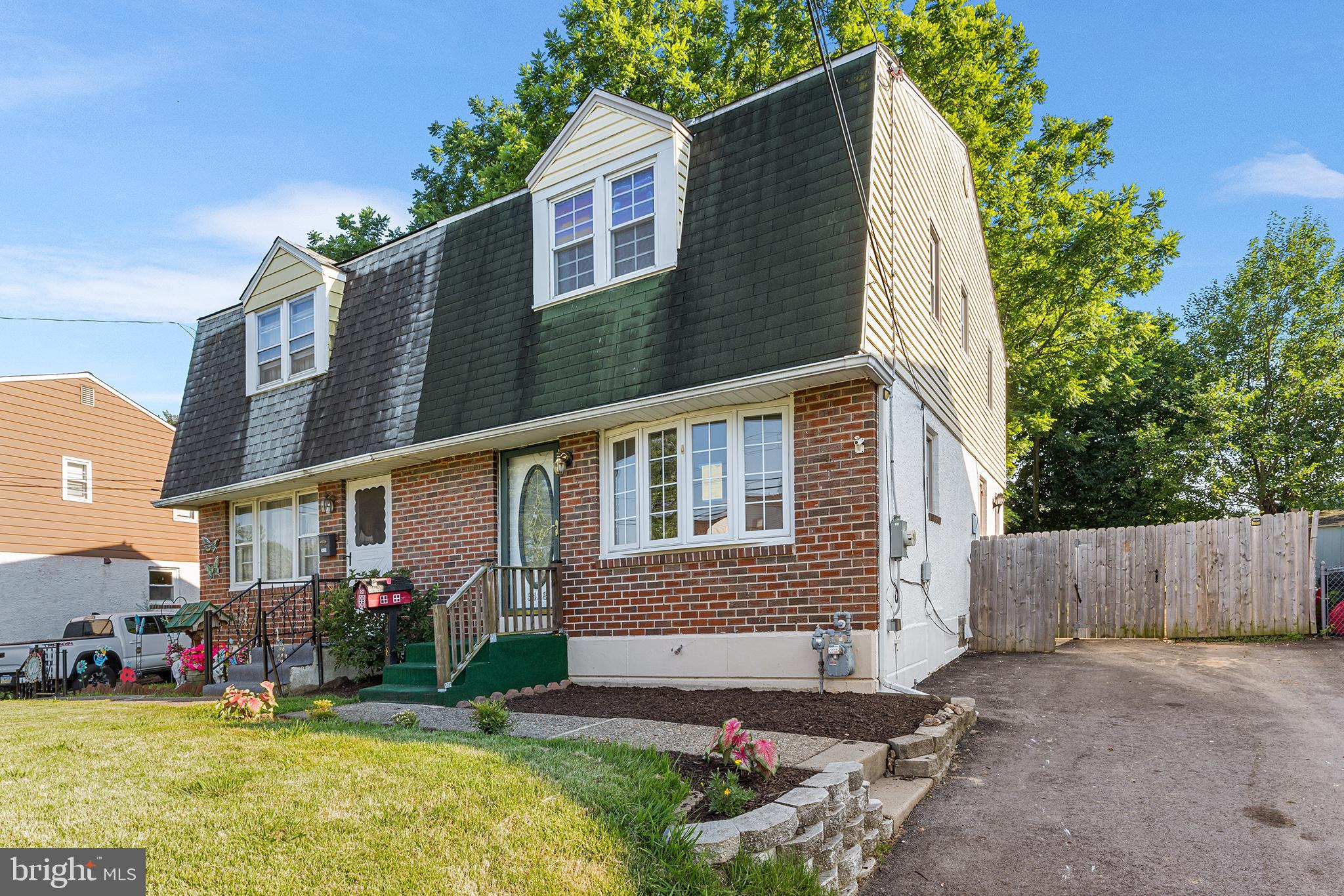 3428 OAK LANE