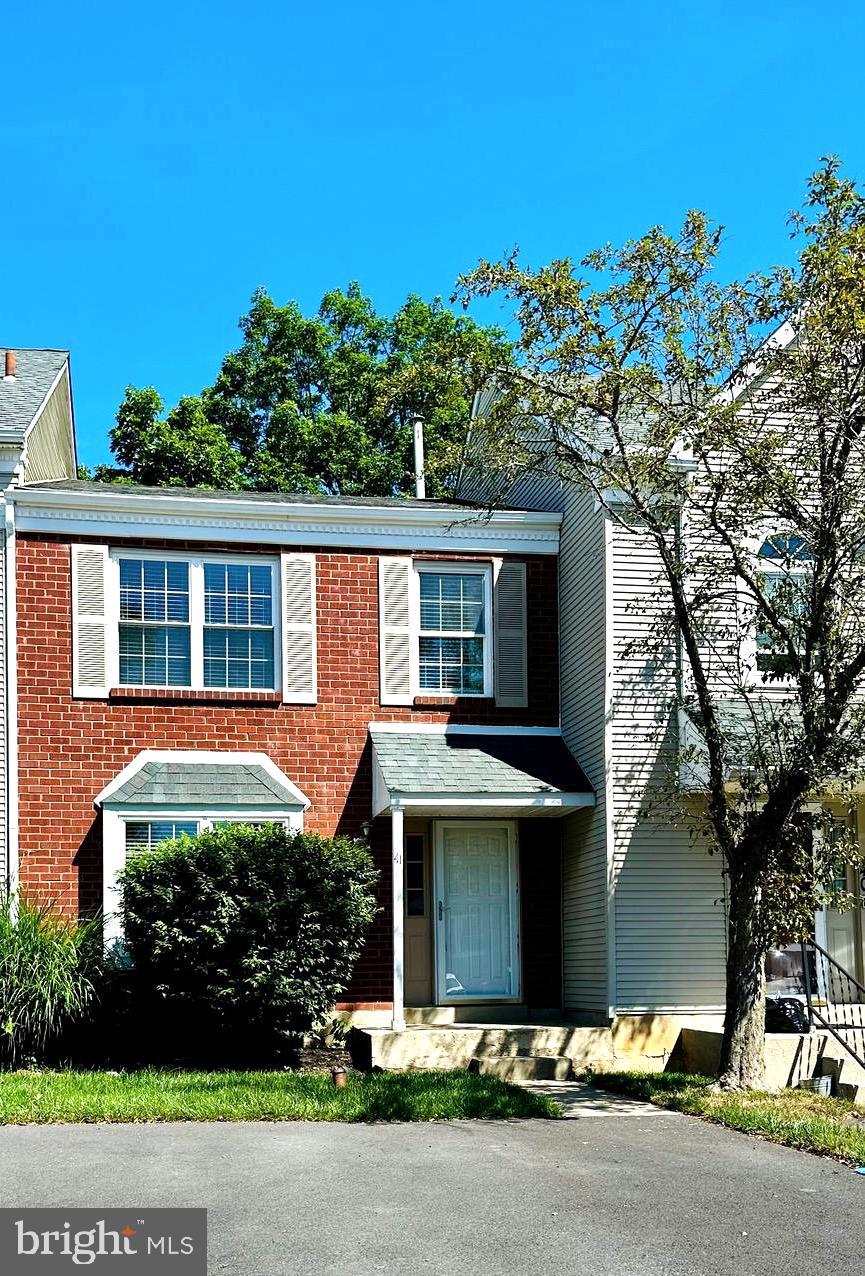 41 VICTORIA DRIVE