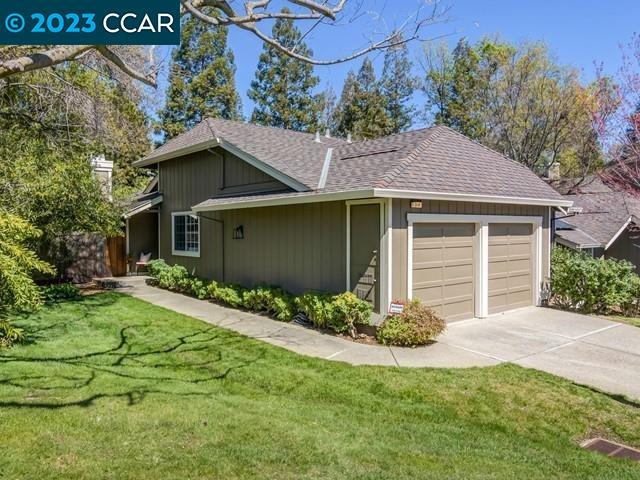 210 Hillcrest Cir