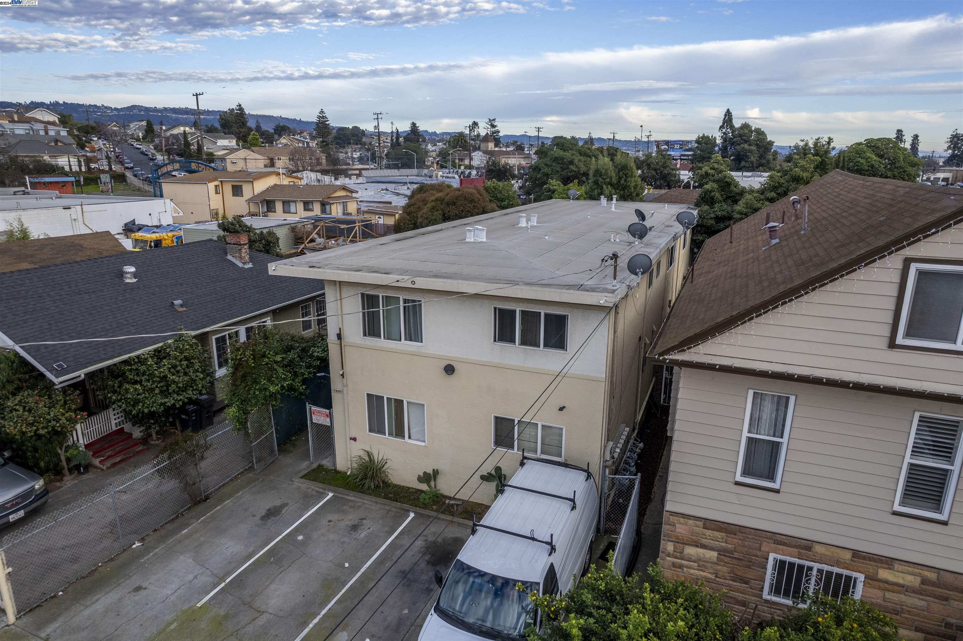 1806 41st Ave