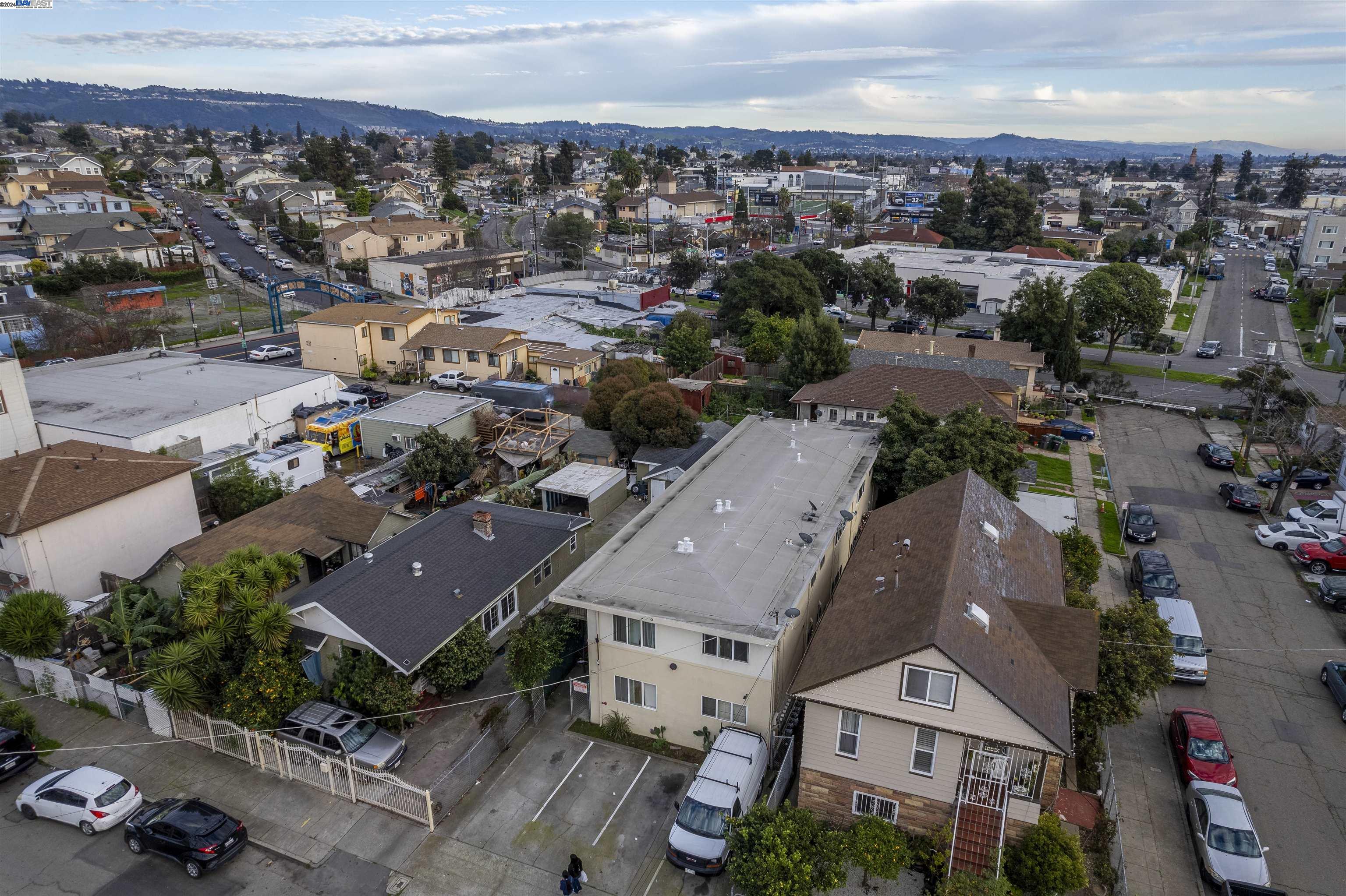 1806 41st Ave
