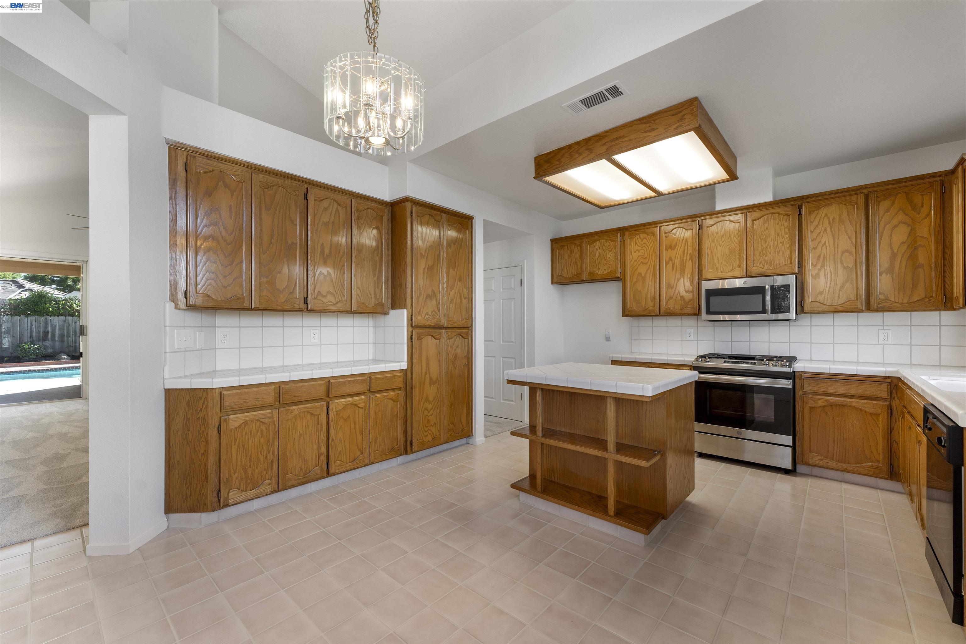 534 Reisling Ct