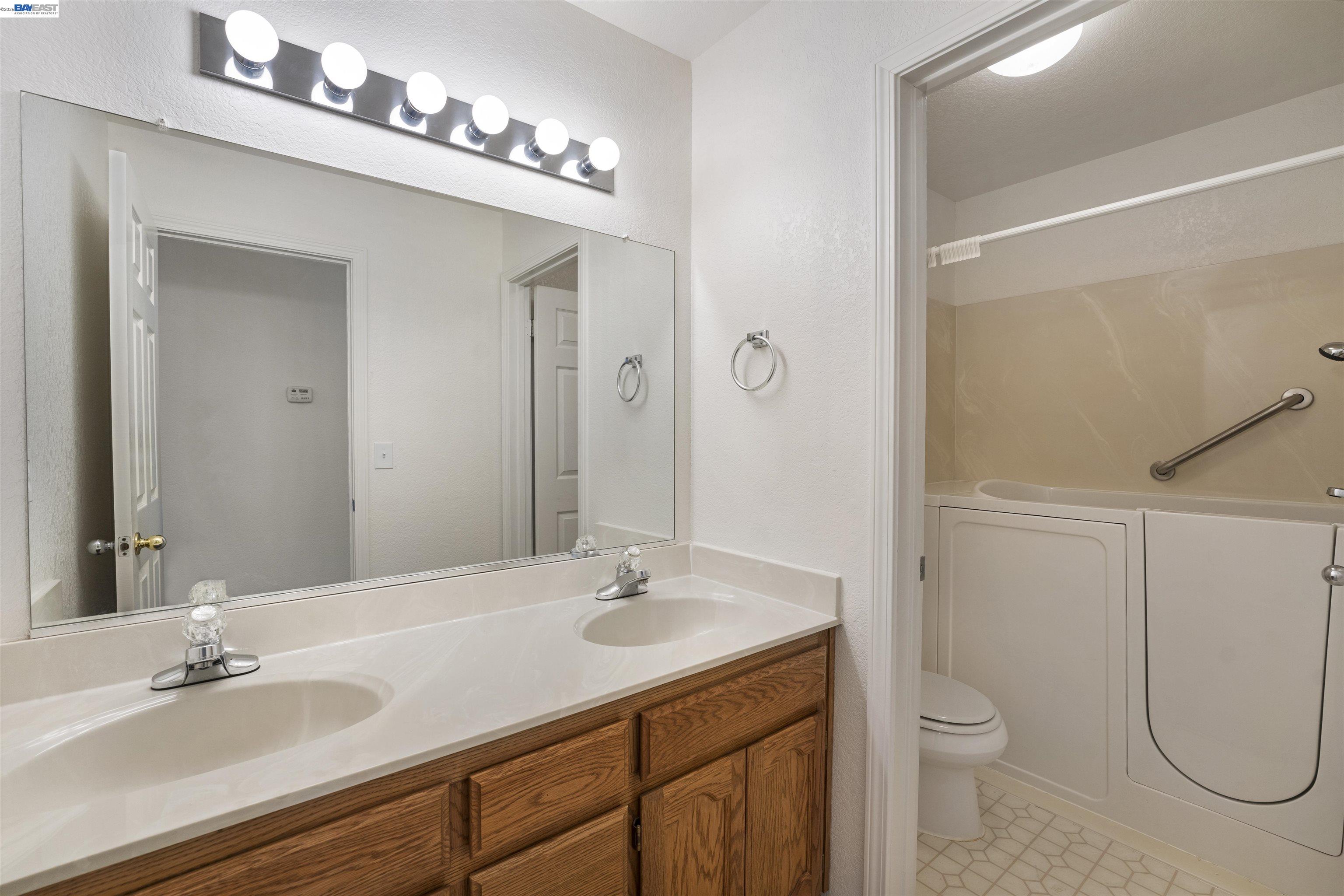 534 Reisling Ct