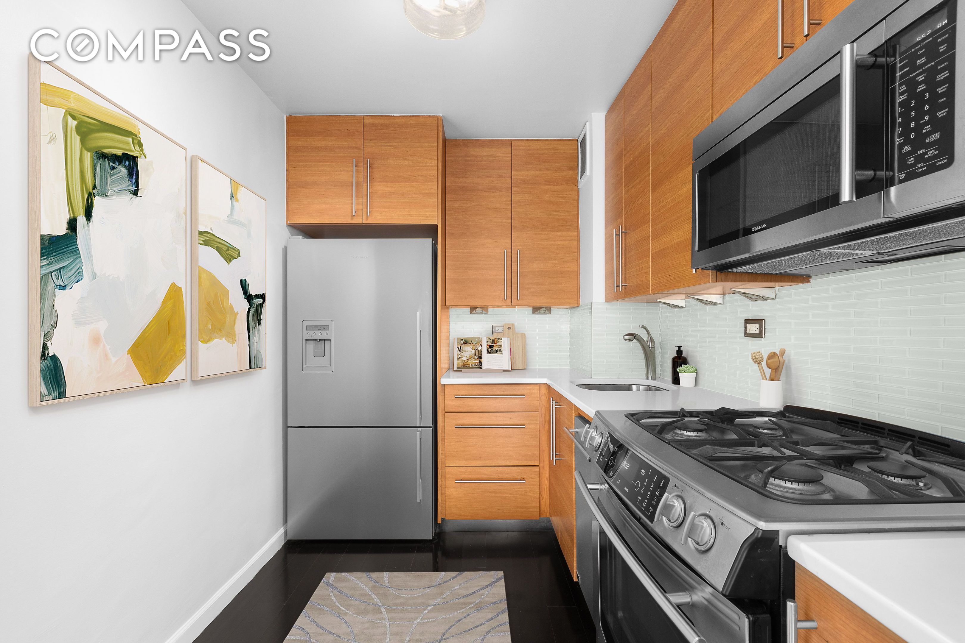 10 W 15th Street 1721