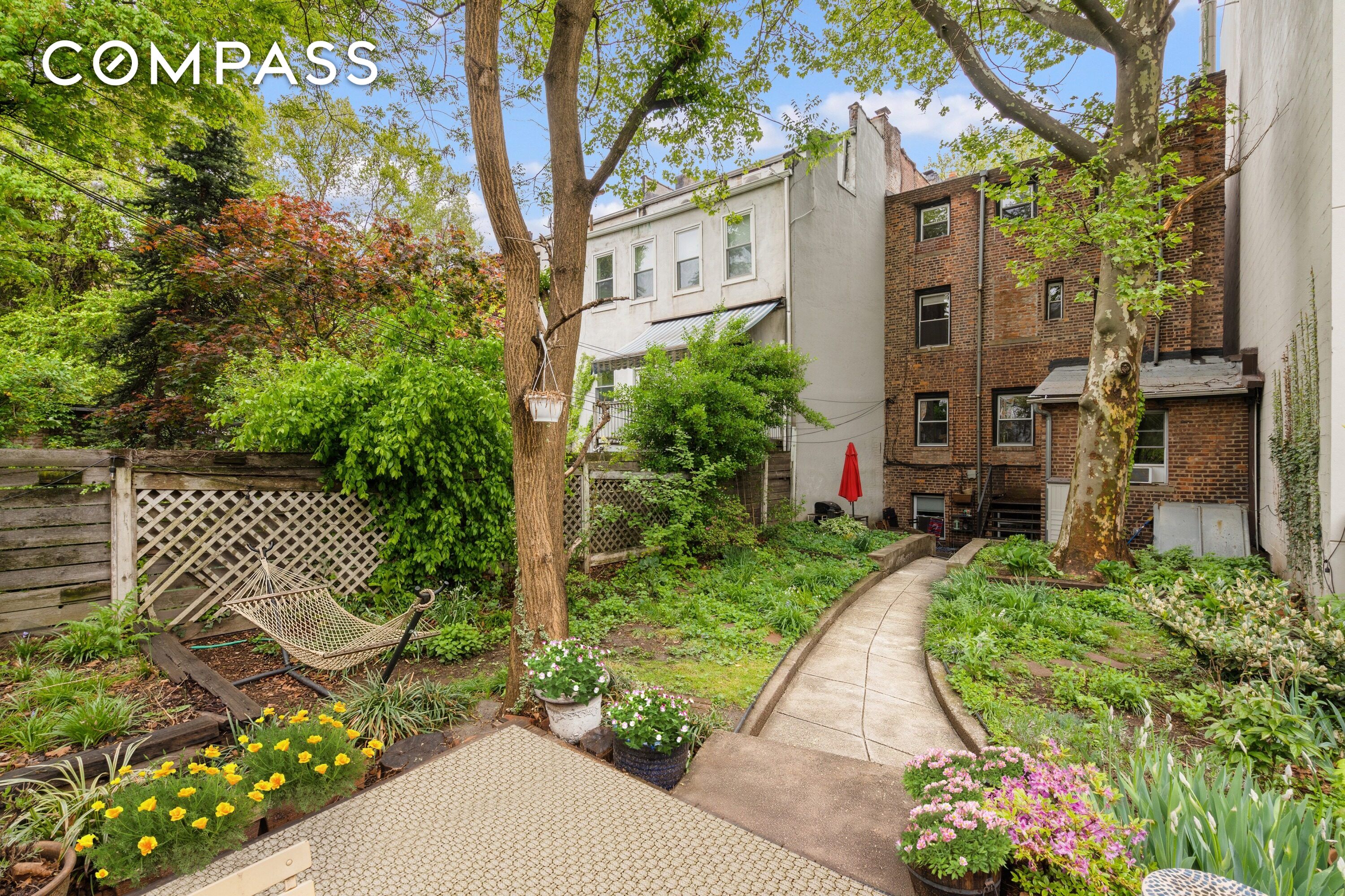 38 Douglass Street