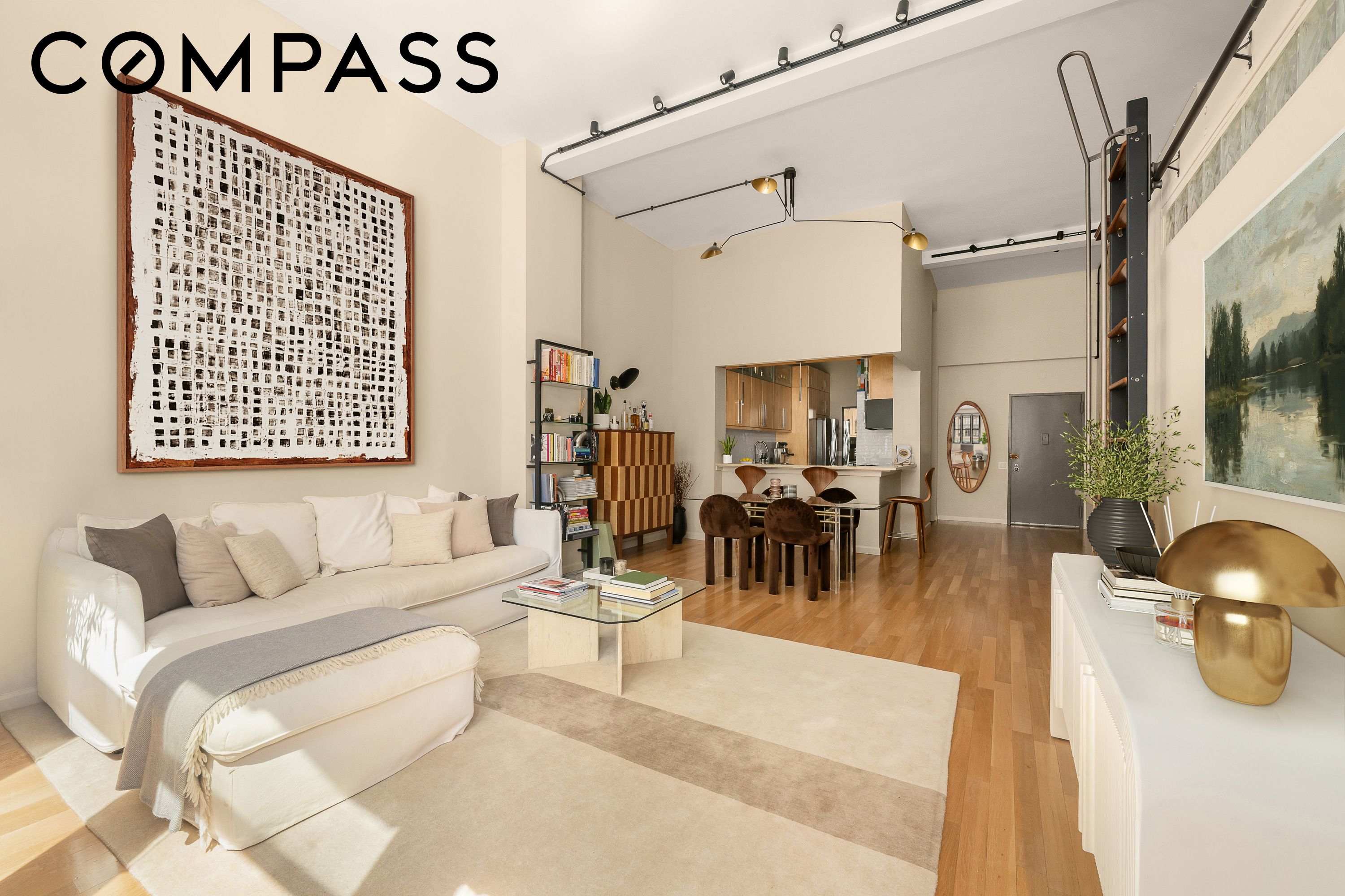 261 Broadway 2C