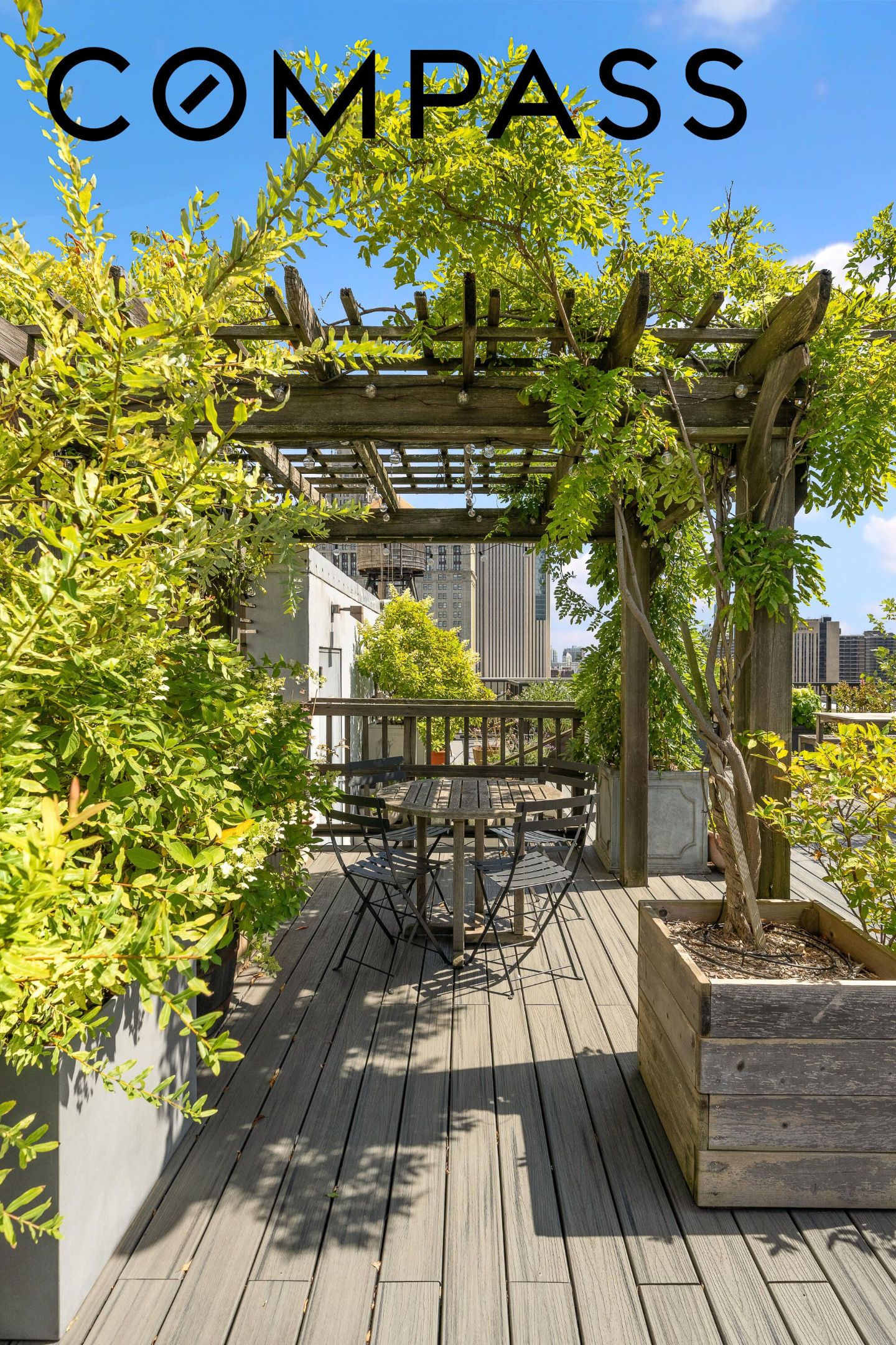 261 Broadway 2C
