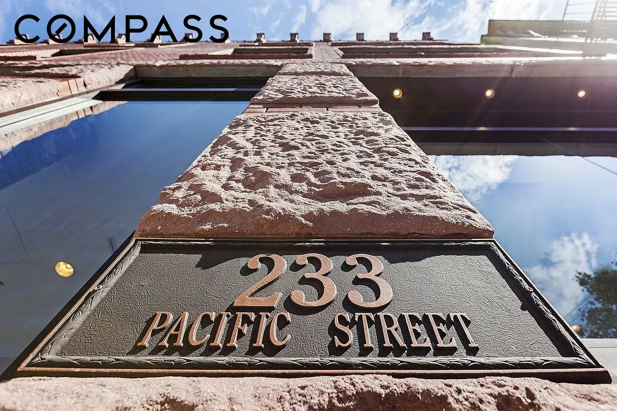 233 Pacific Street 4FG
