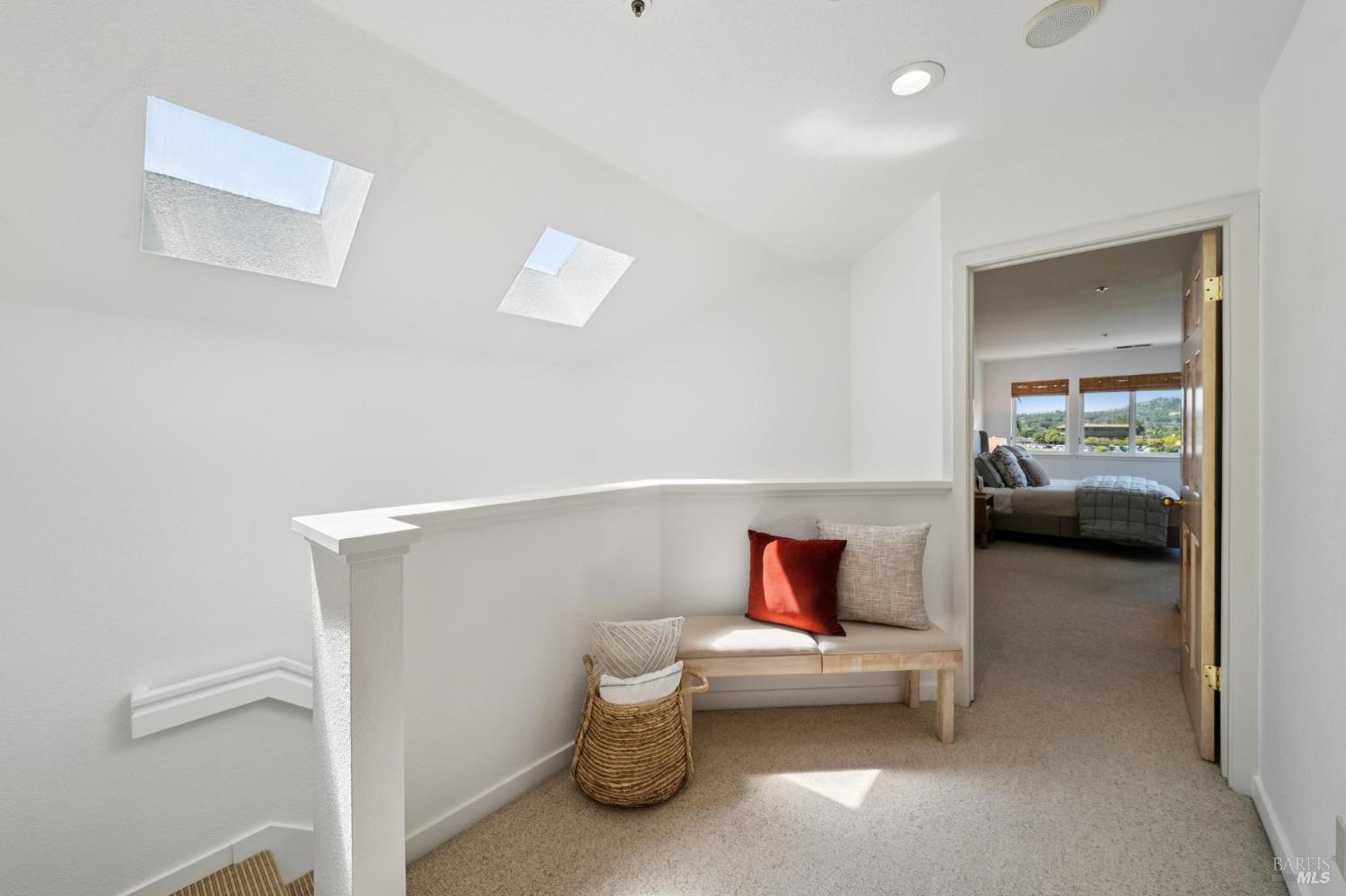 39 Creek View Circle
