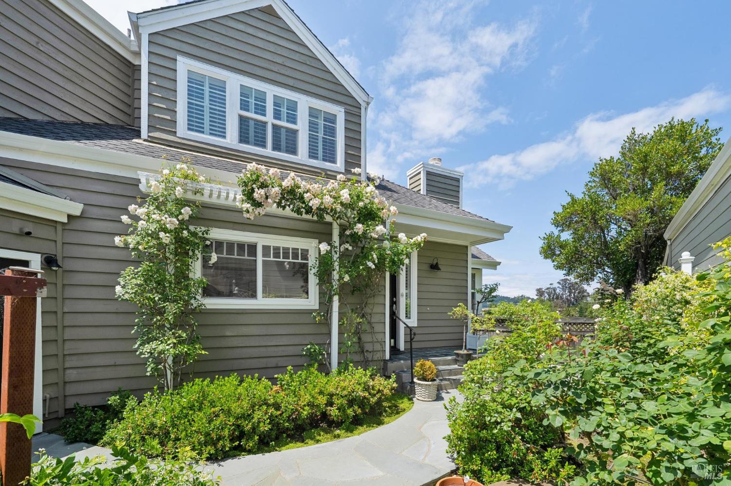 39 Creek View Circle