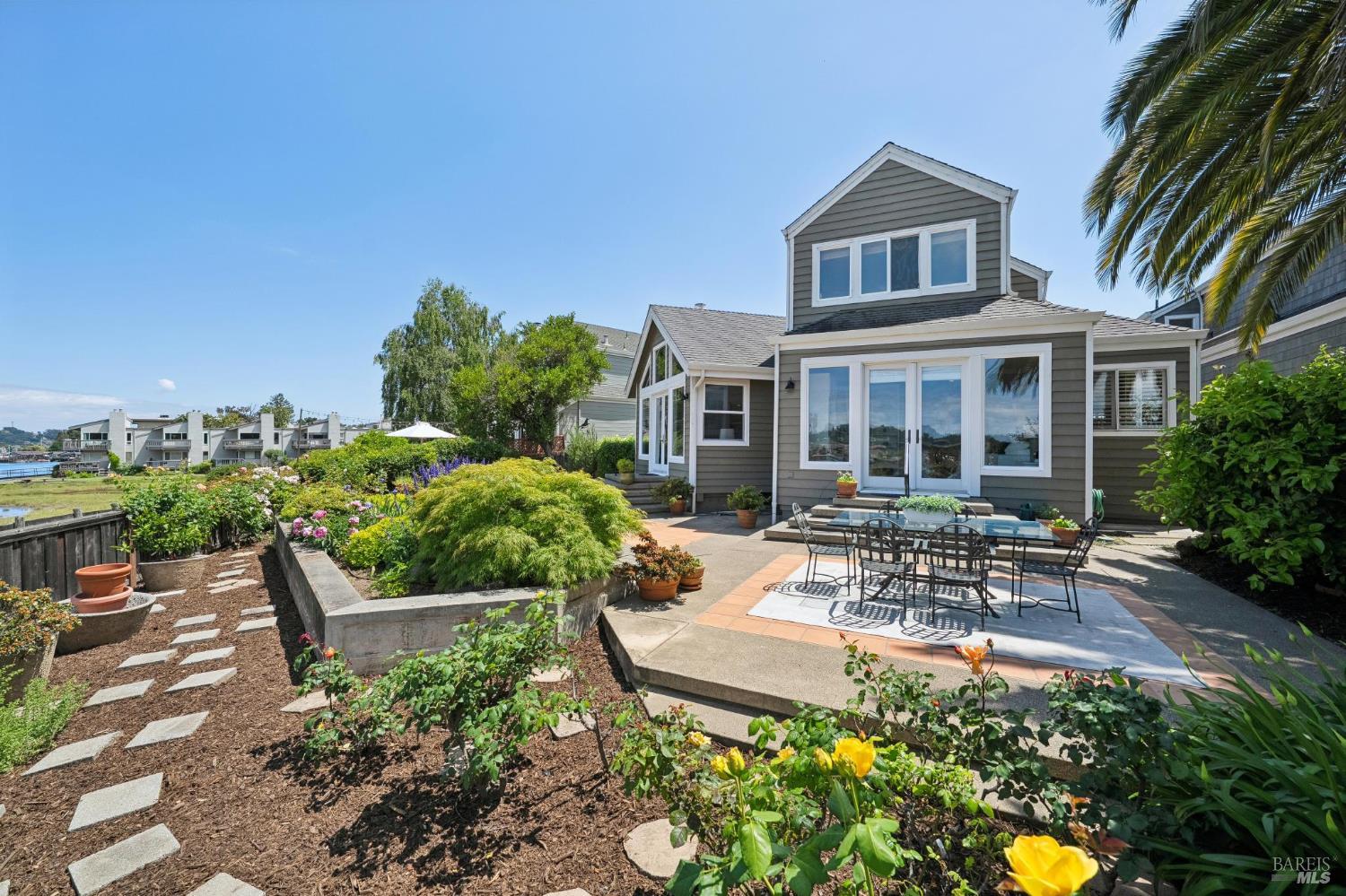 39 Creek View Circle