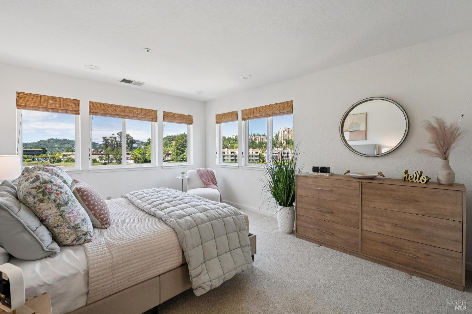 39 Creek View Circle