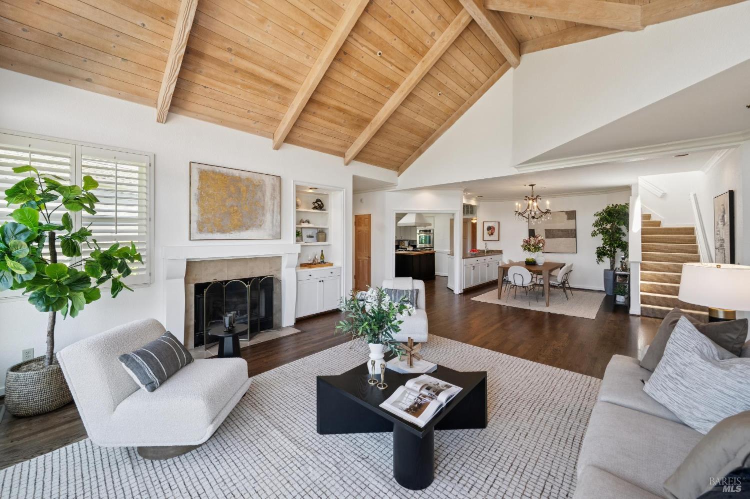 39 Creek View Circle
