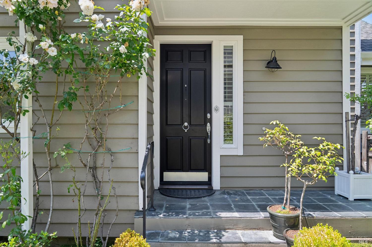 39 Creek View Circle