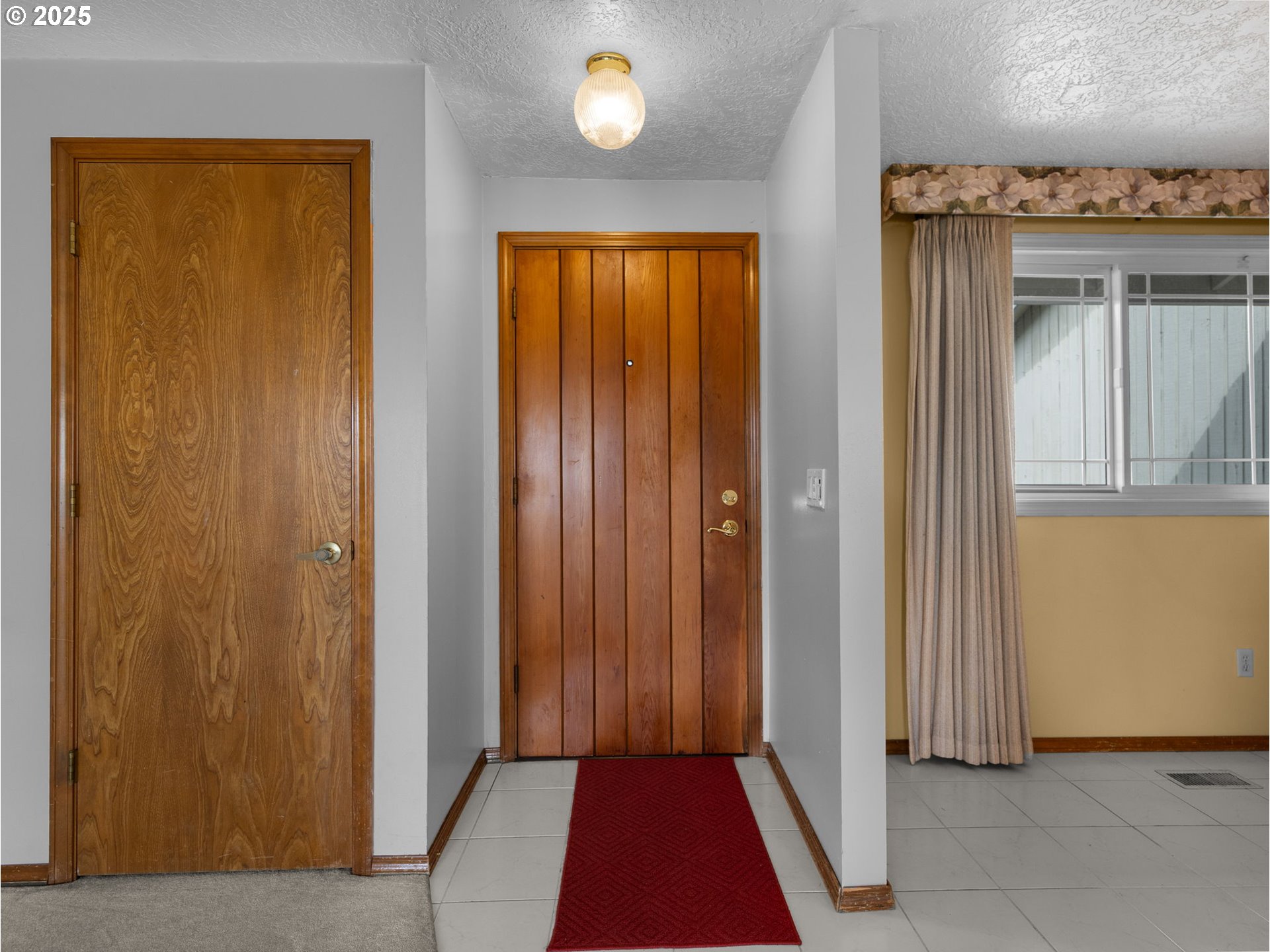 462 NE 24TH ST
