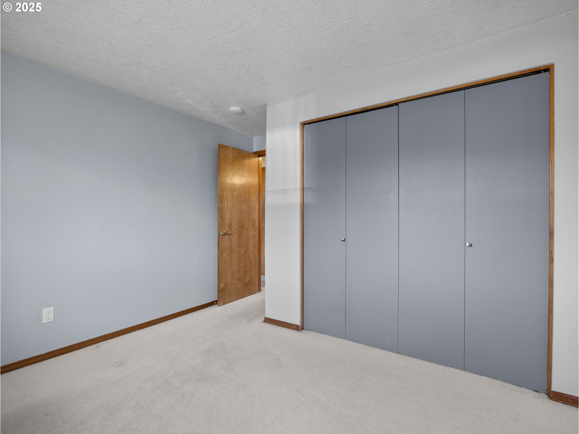 462 NE 24TH ST