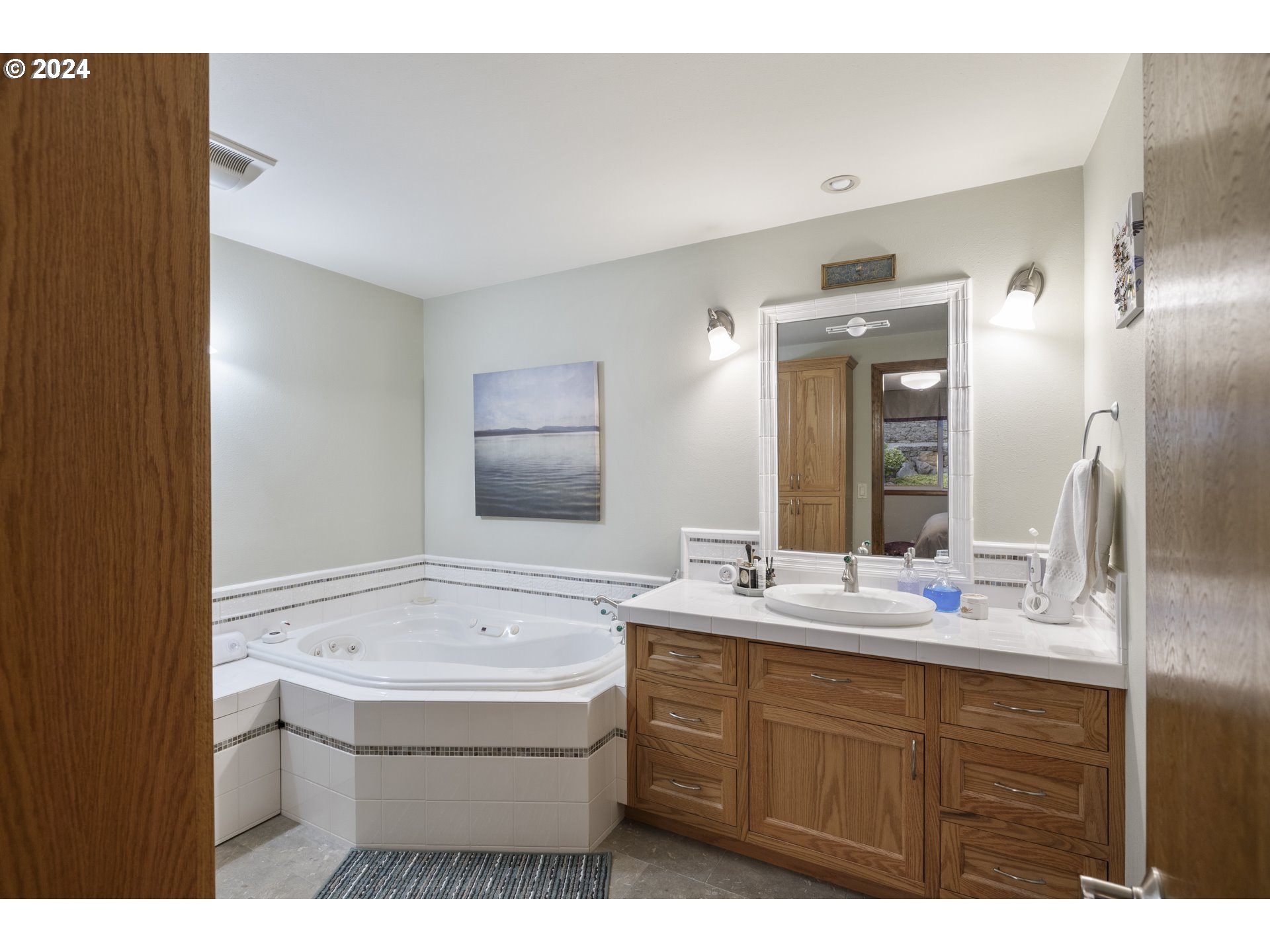 18100 UPPER MIDHILL DR