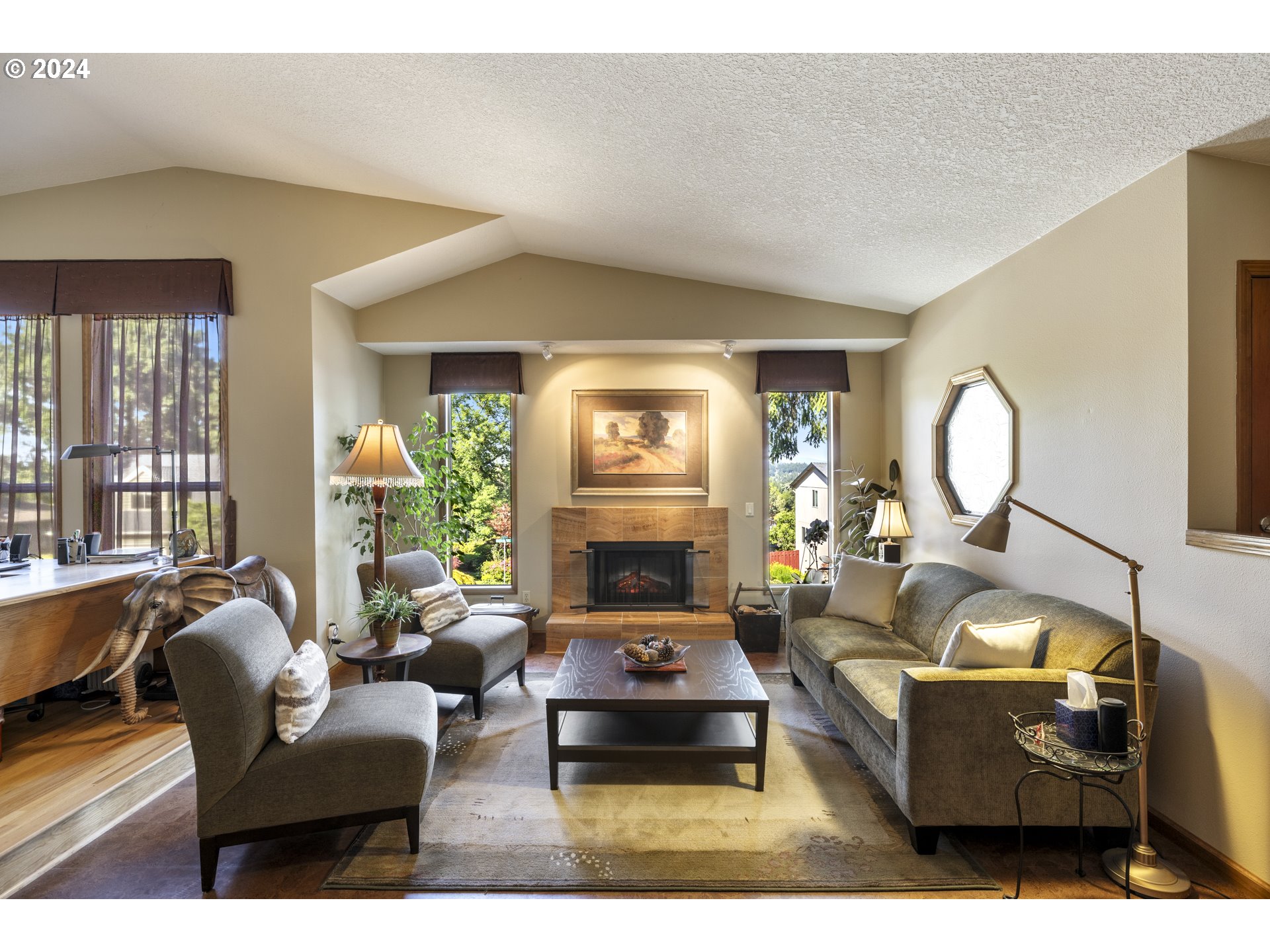 18100 UPPER MIDHILL DR