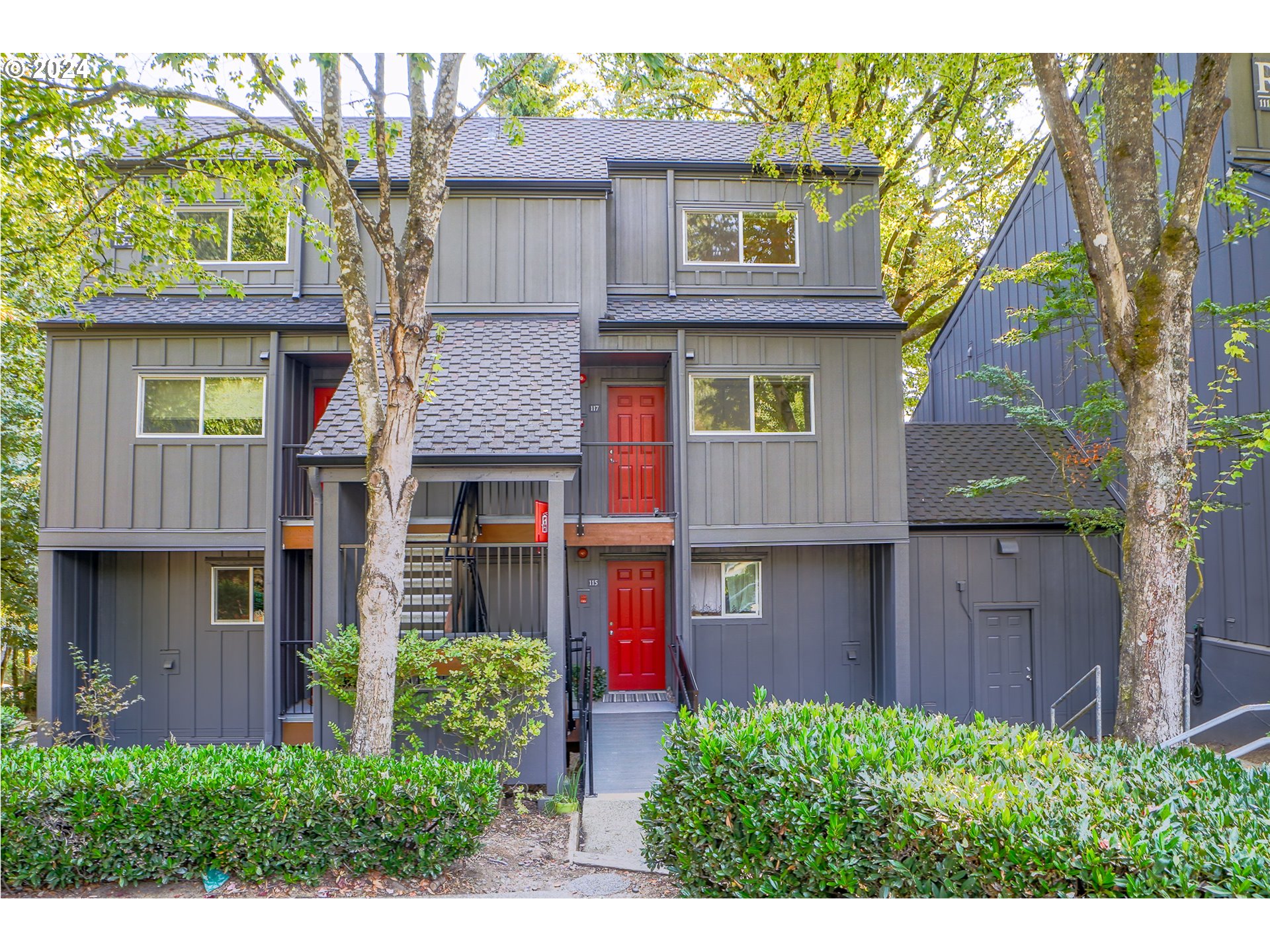4 TOUCHSTONE 117