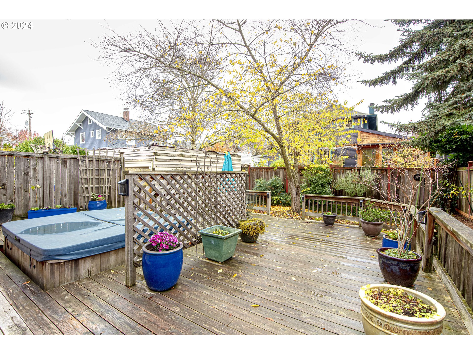 2614 NE 60TH AVE