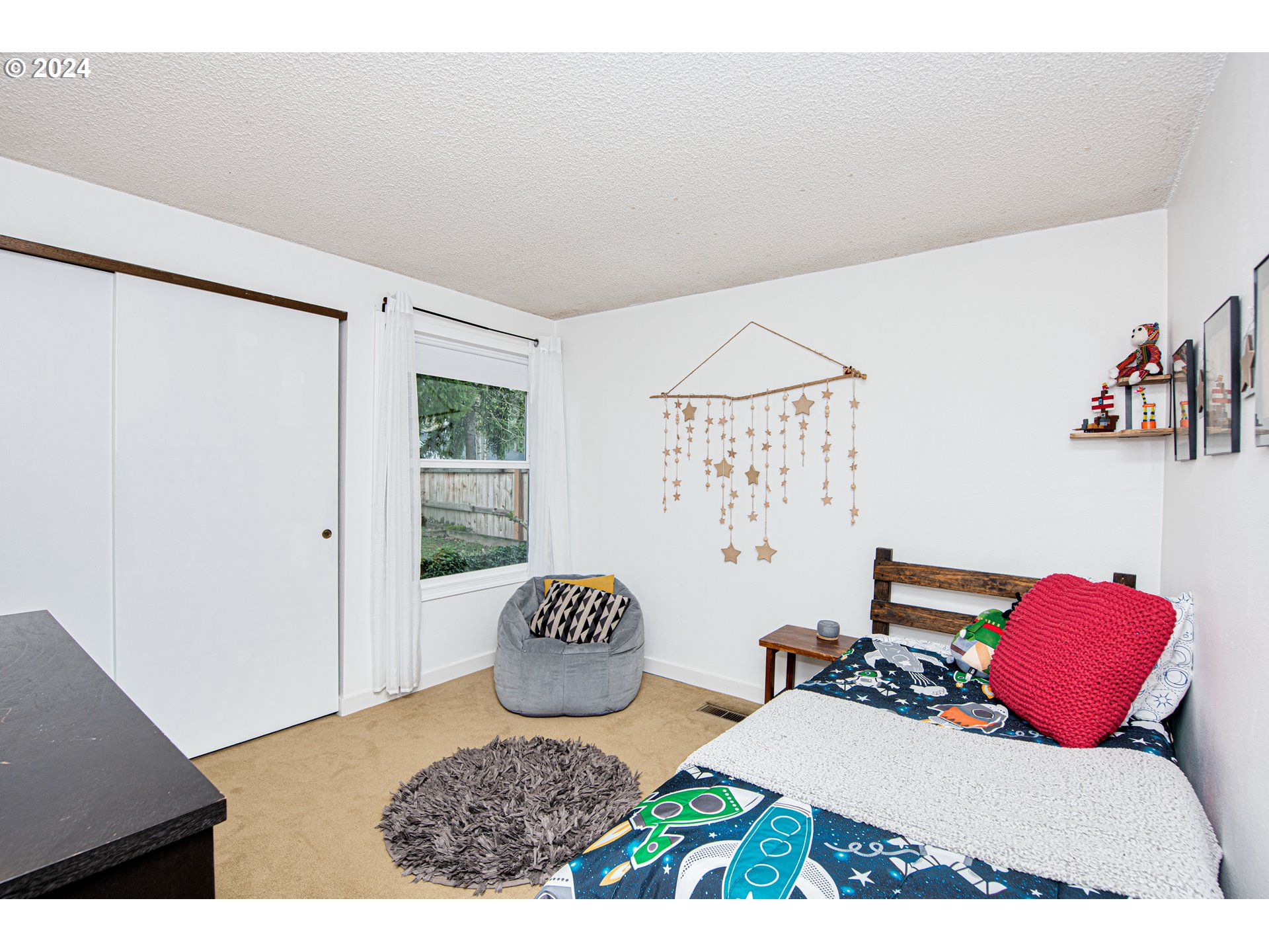 8855 SW BRIDLETRAIL AVE