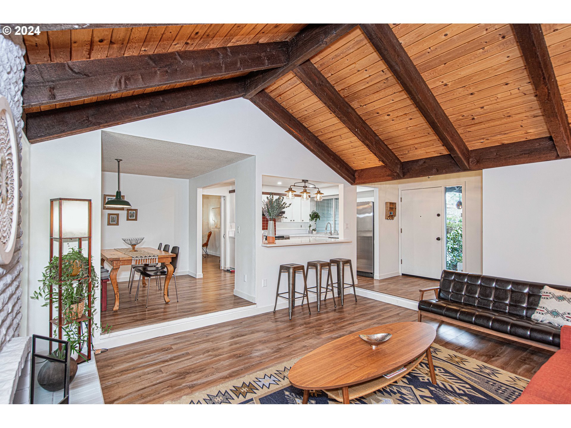 8855 SW BRIDLETRAIL AVE