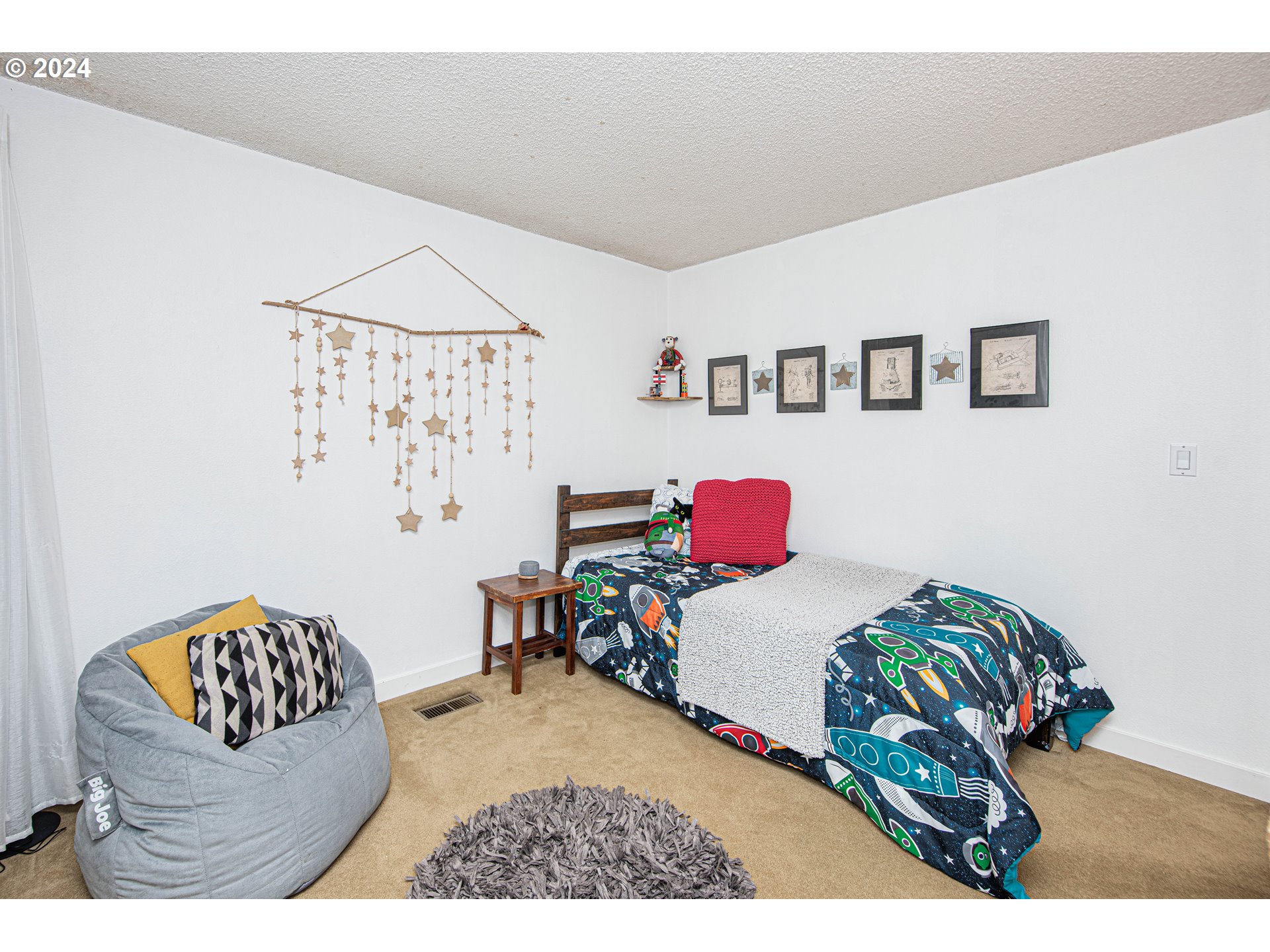 8855 SW BRIDLETRAIL AVE