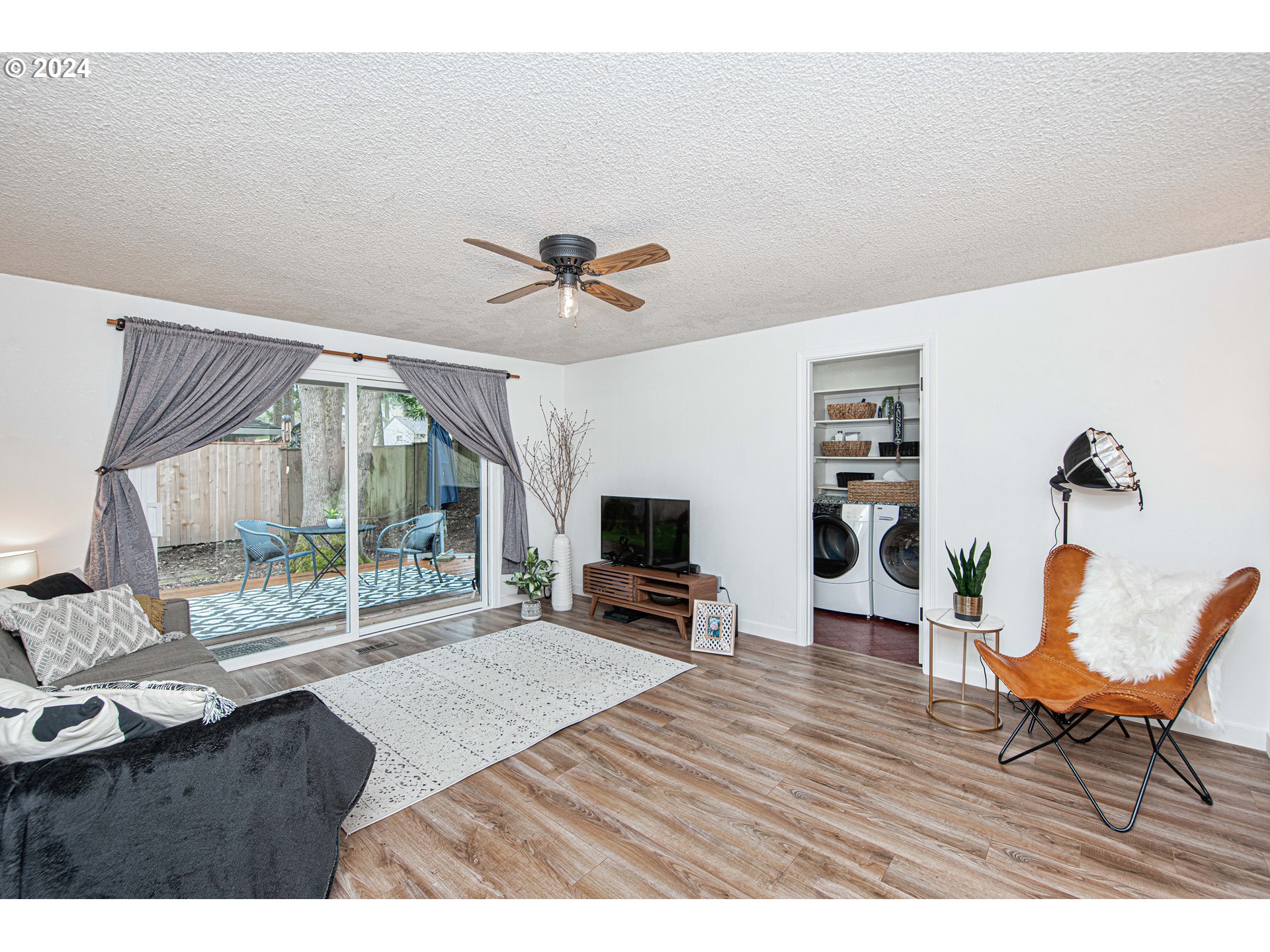 8855 SW BRIDLETRAIL AVE