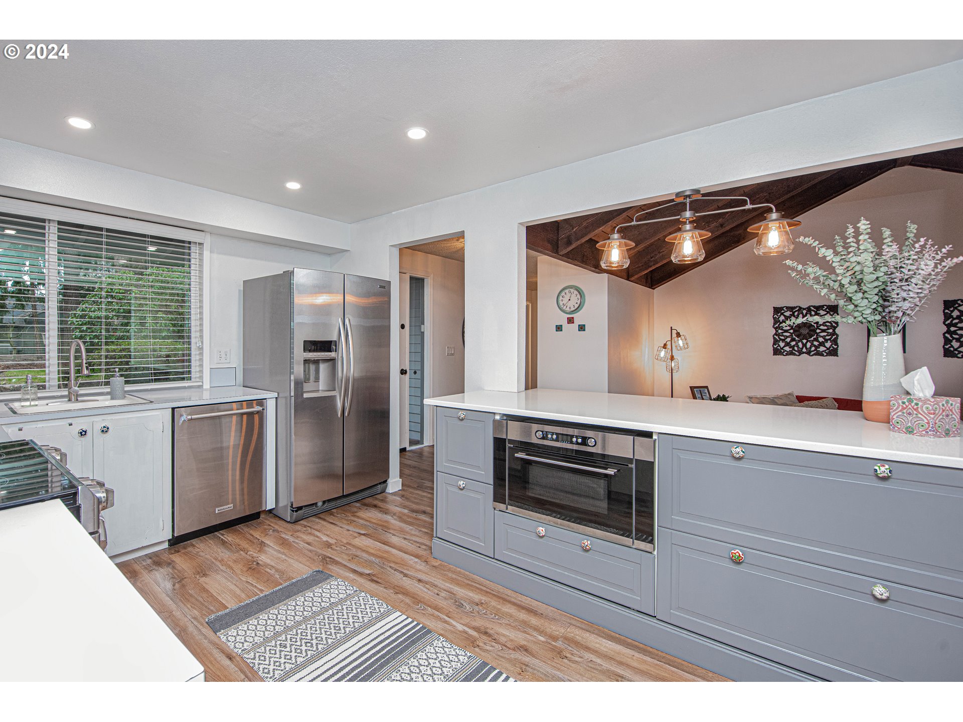 8855 SW BRIDLETRAIL AVE