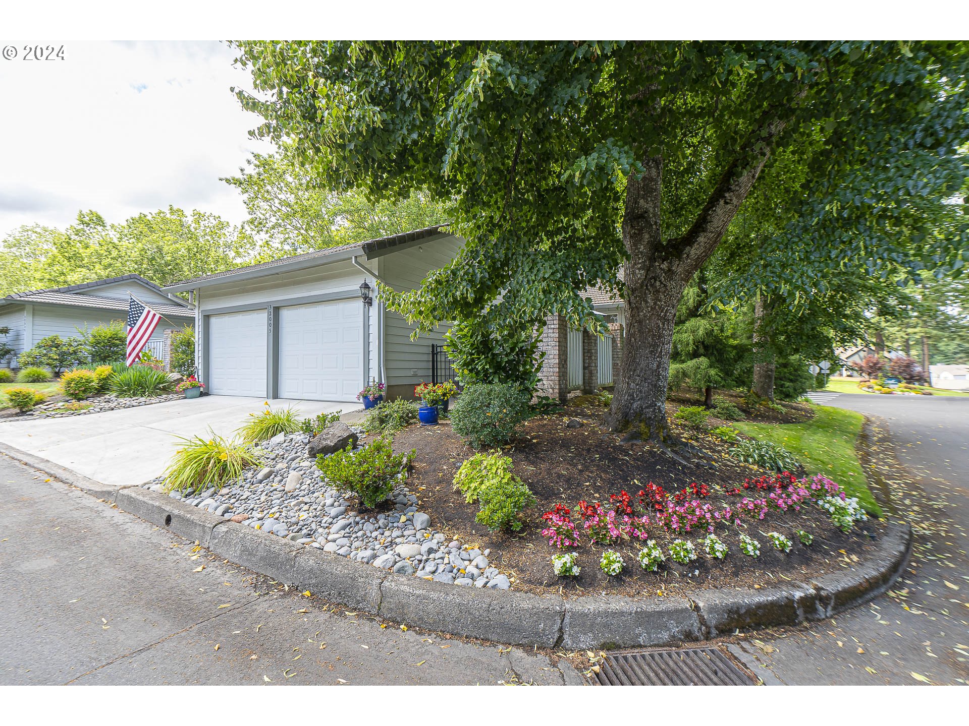 32005 SW CYPRESS PT
