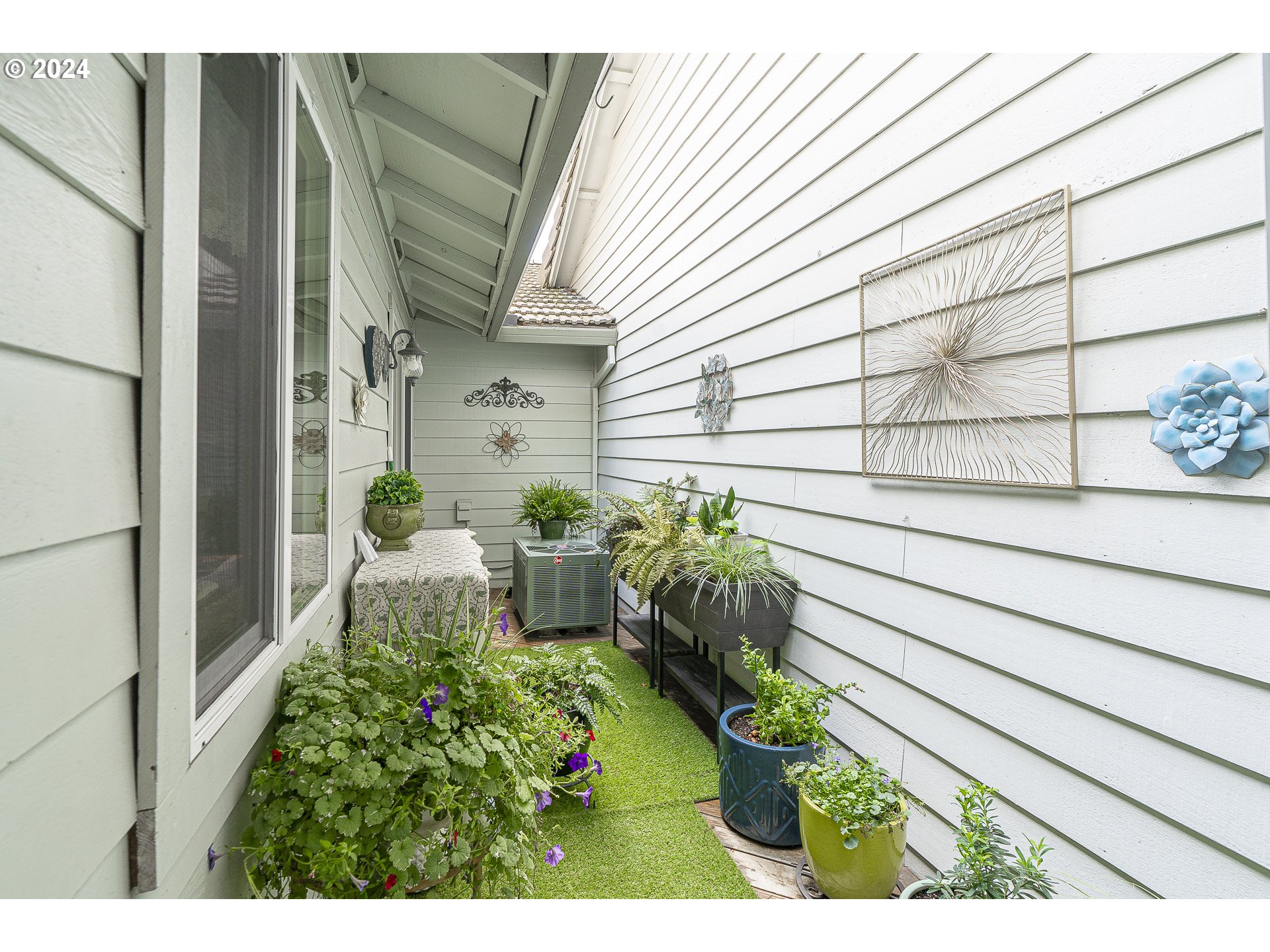 32005 SW CYPRESS PT