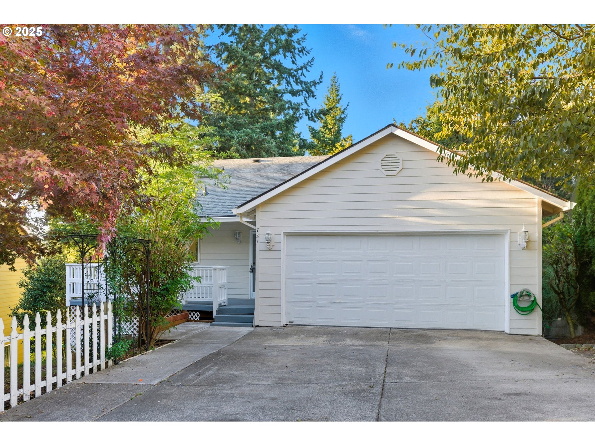 731 SE FOREST GLEN RD