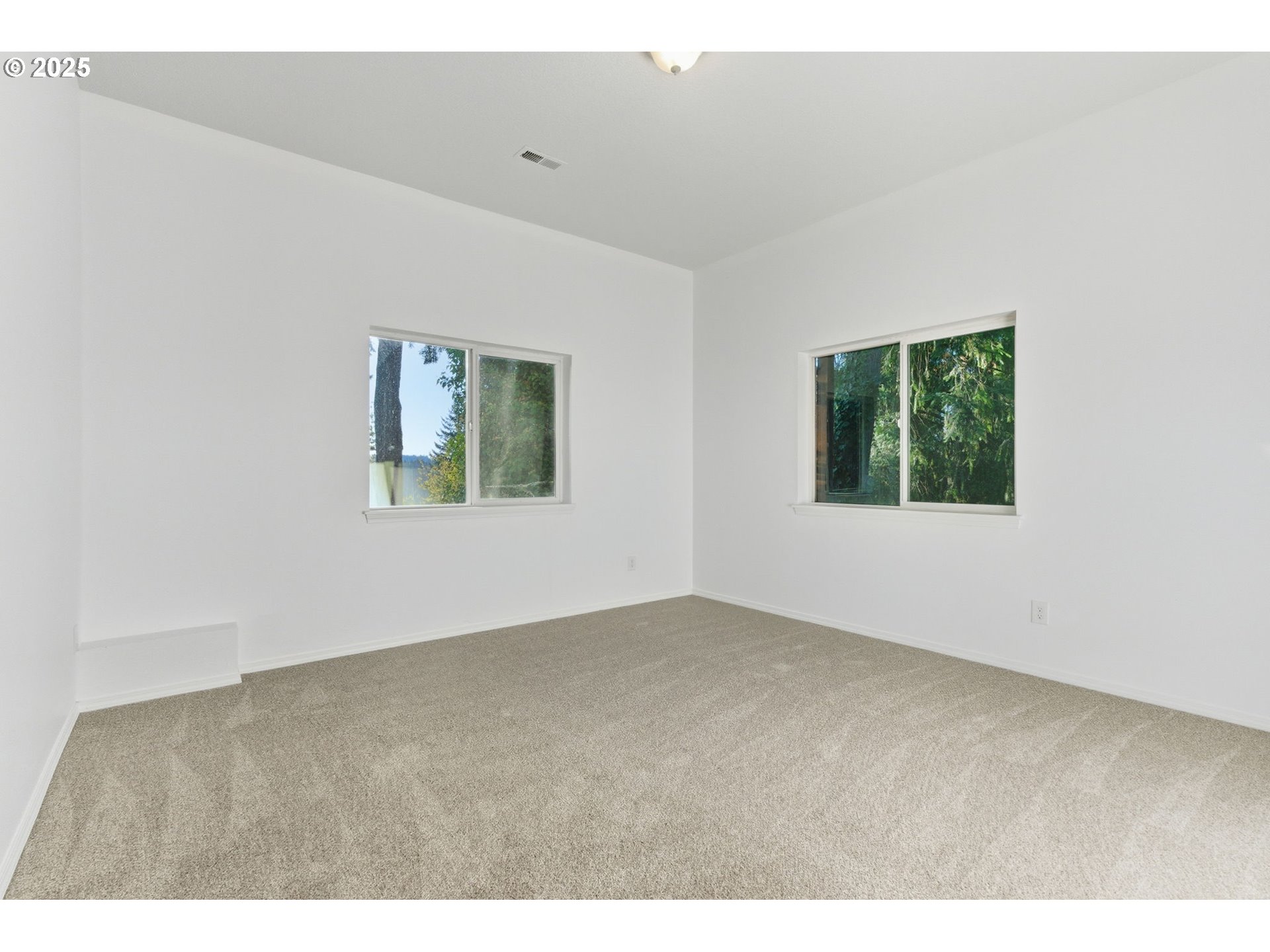 731 SE FOREST GLEN RD