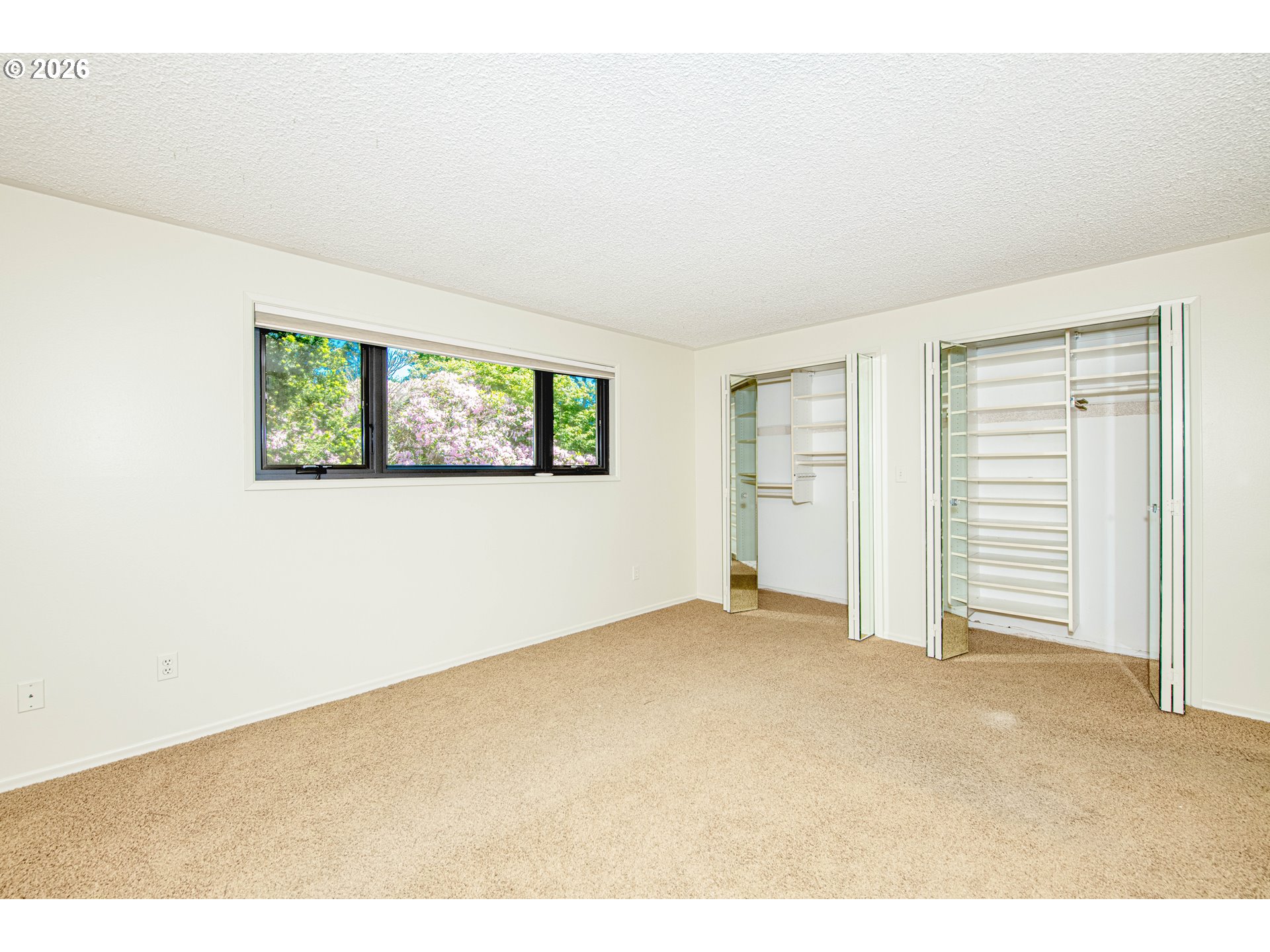 9 BRITTEN CT